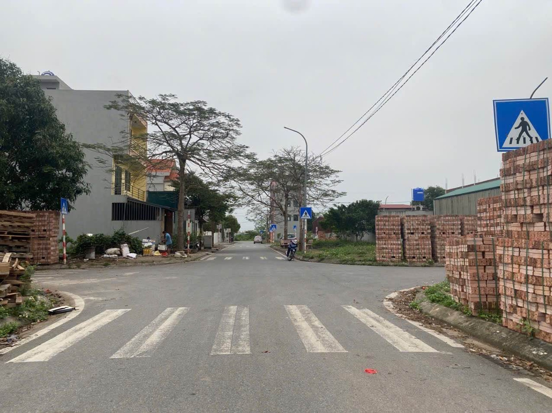 108M ĐẤT ĐẸP TT CHI ĐÔNG – KINH DOANH TỐT
✅ Đối diện Nhà văn hoá, cách đường Quang Minh 50m, KCN c