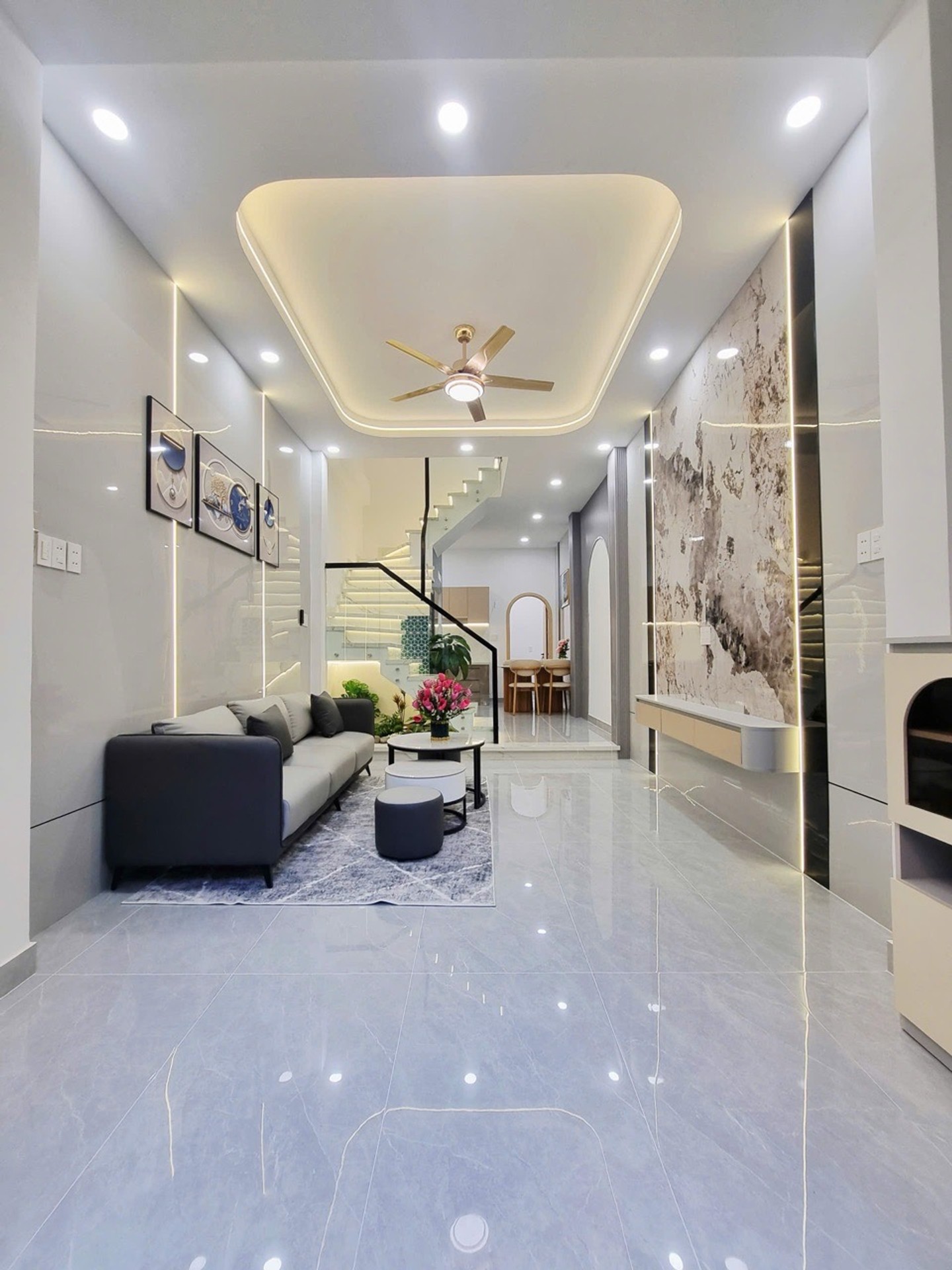 42m2, Bán nhà 3 tầng, Hxh thông, Ngay Thống Nhất, Dso4 , P11 Gò Vấp, 5 tỷ