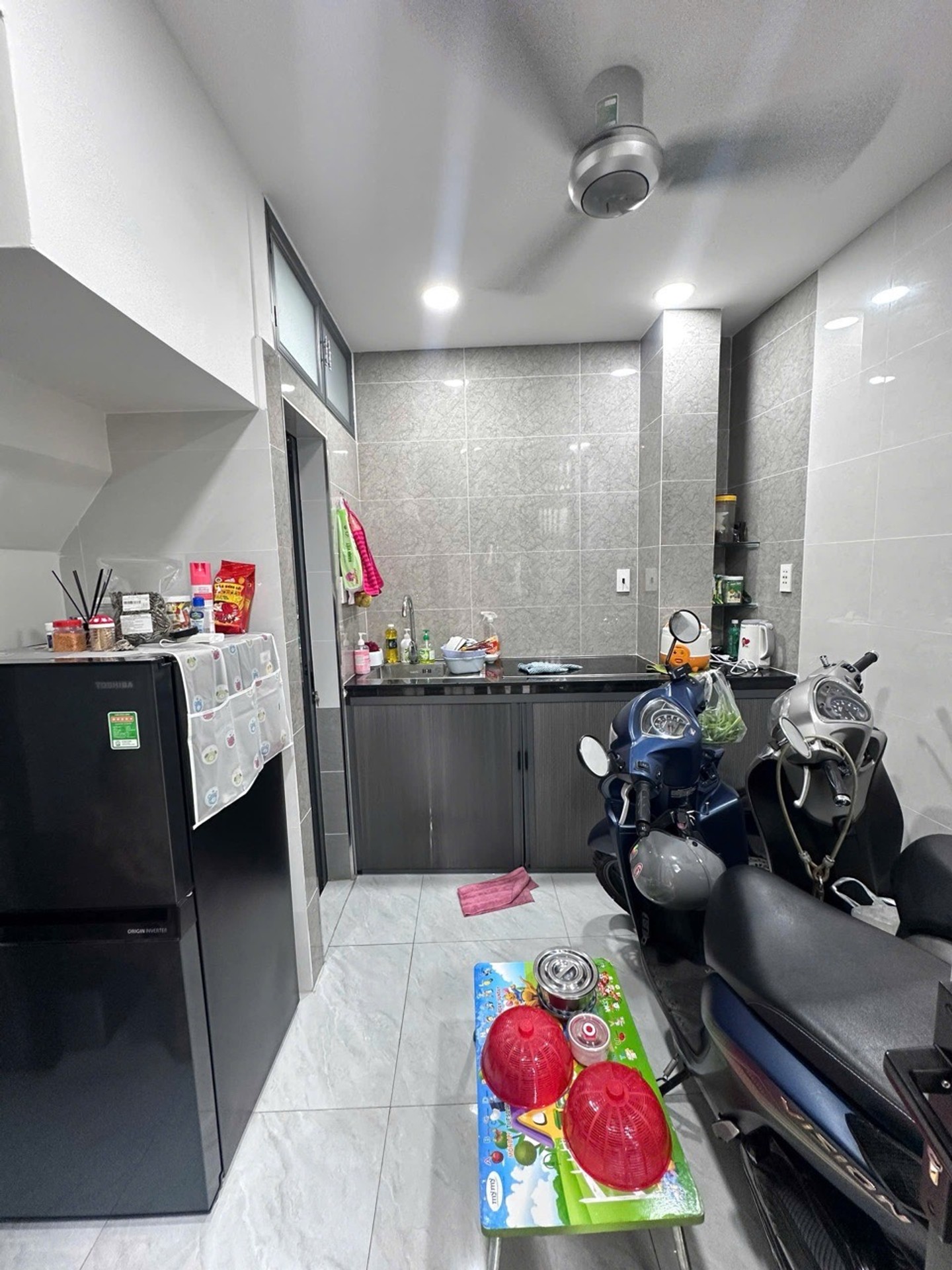 BẠCH ĐẰNG - 3 TẦNG - AN NINH - HẺM 3M - CHỈ HƠN 2 TỶ