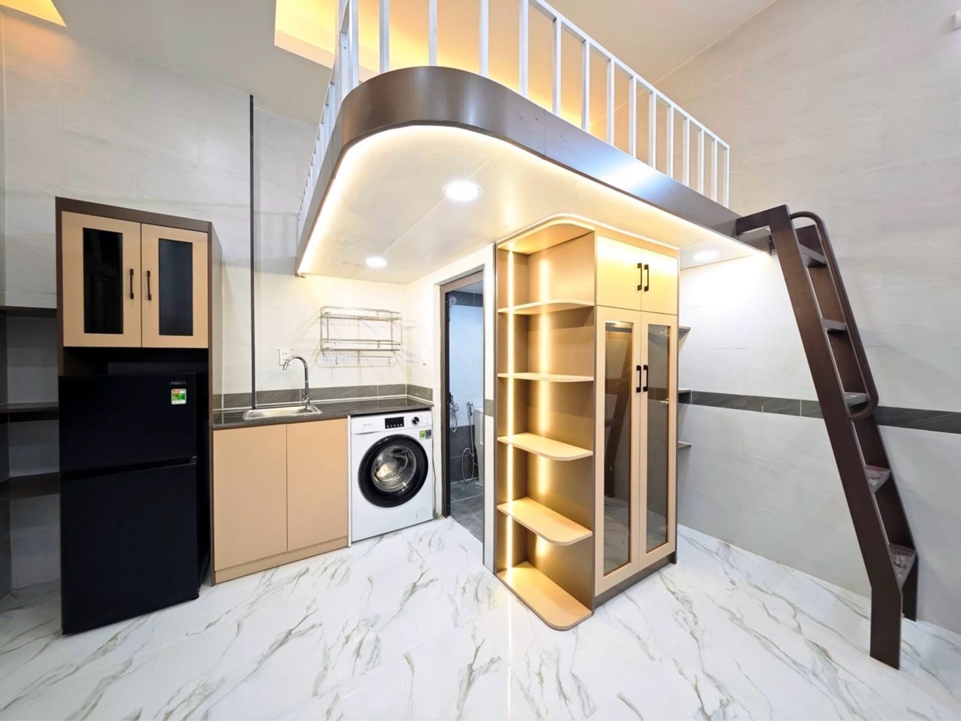 Nhà 5 tầng 192m2 tại Phường 15 Tân Bình, 37 Phòng, Doanh Thu 2,4 tỷ/ Năm