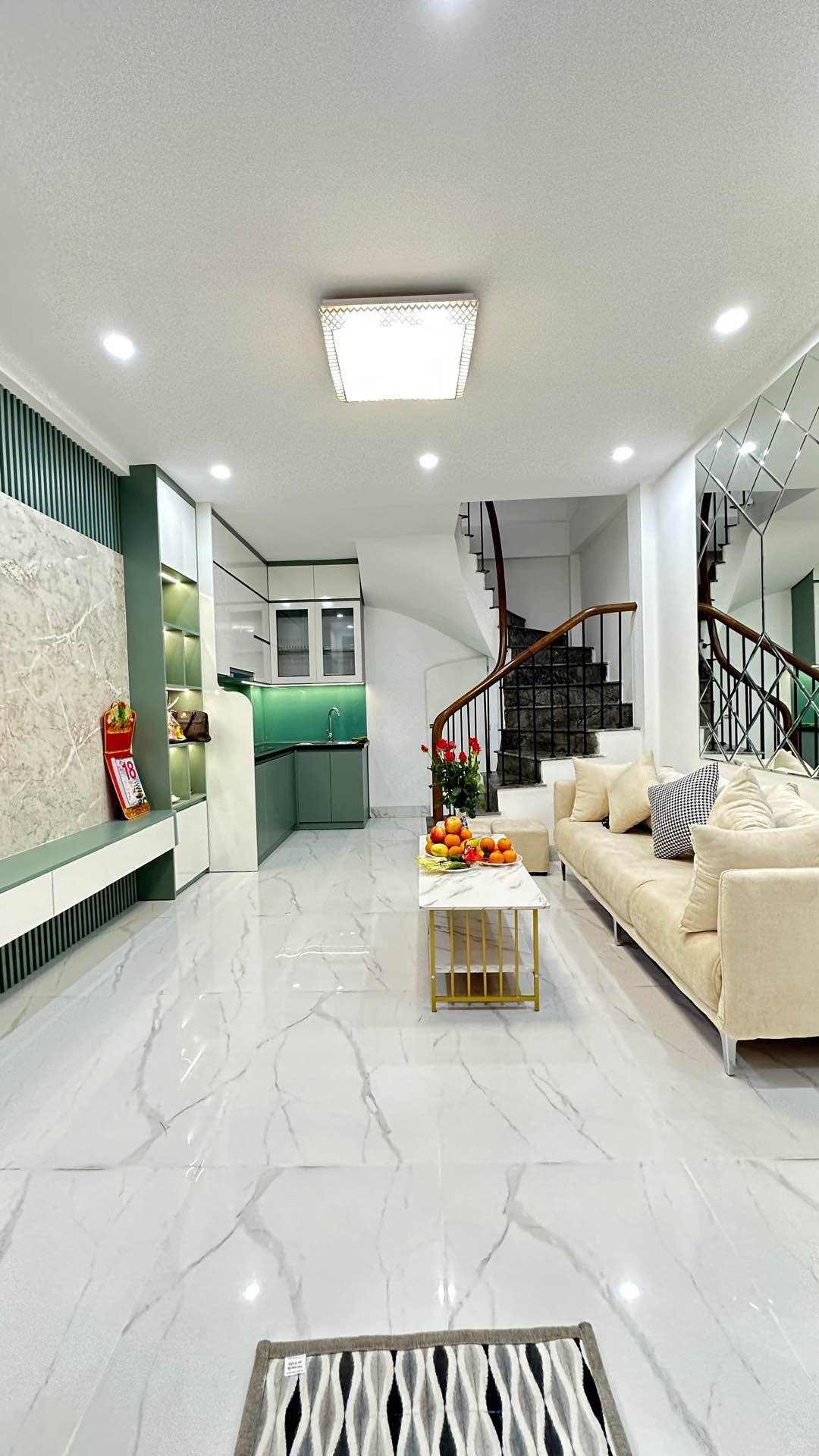 Chính chủ bán gấp nhà Vĩnh Hưng 6 tầng