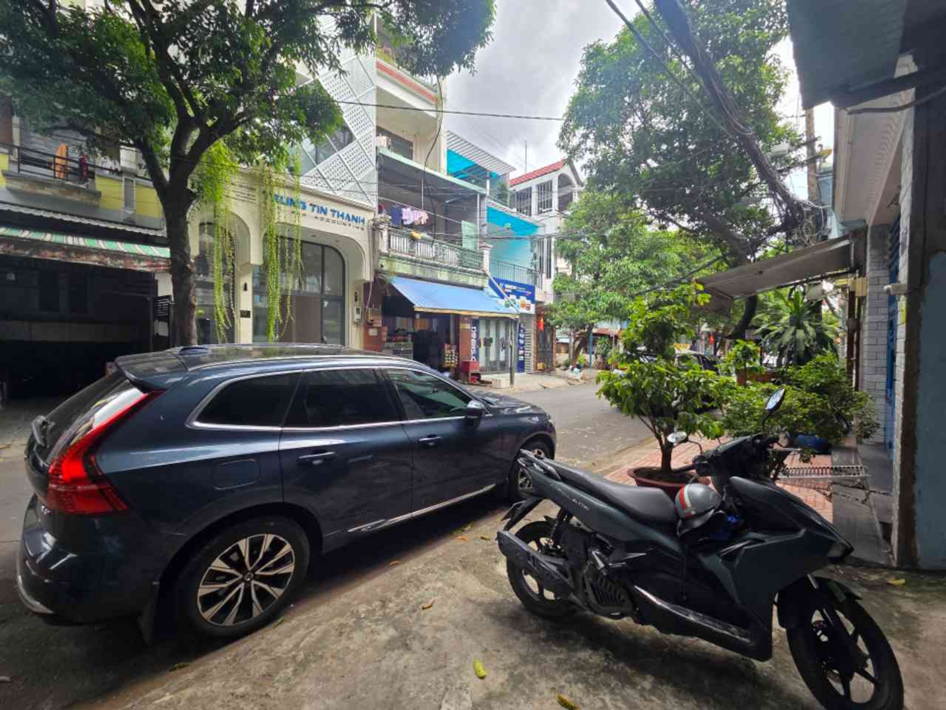 Nhà mặt phố đẳng cấp, vị trí vàng Khu quân đội, đối diện ga T3