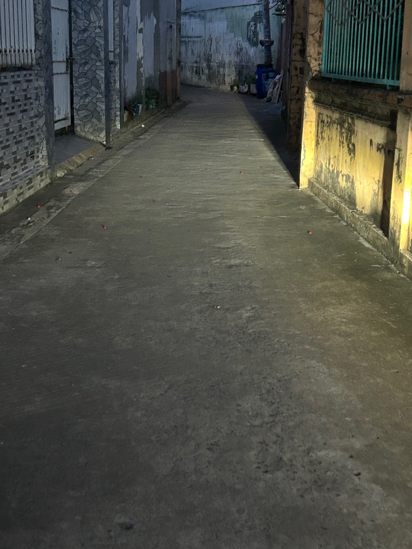 Nhà 102m2 ngay trung tâm Dĩ An - TPHCM - NHỈNH 3.T.ỷ