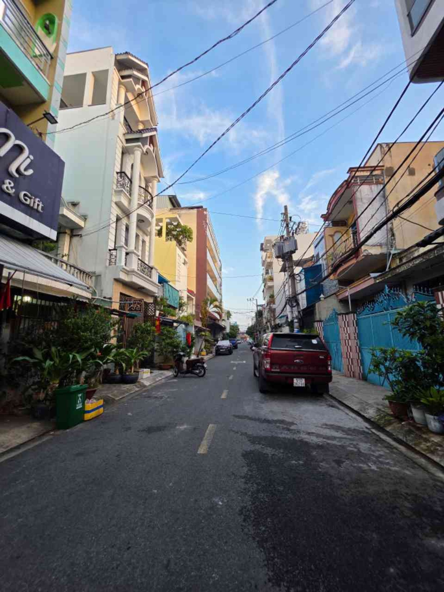 Siêu phẩm nhà 5 tầng hiện đại tại Tân Phú
