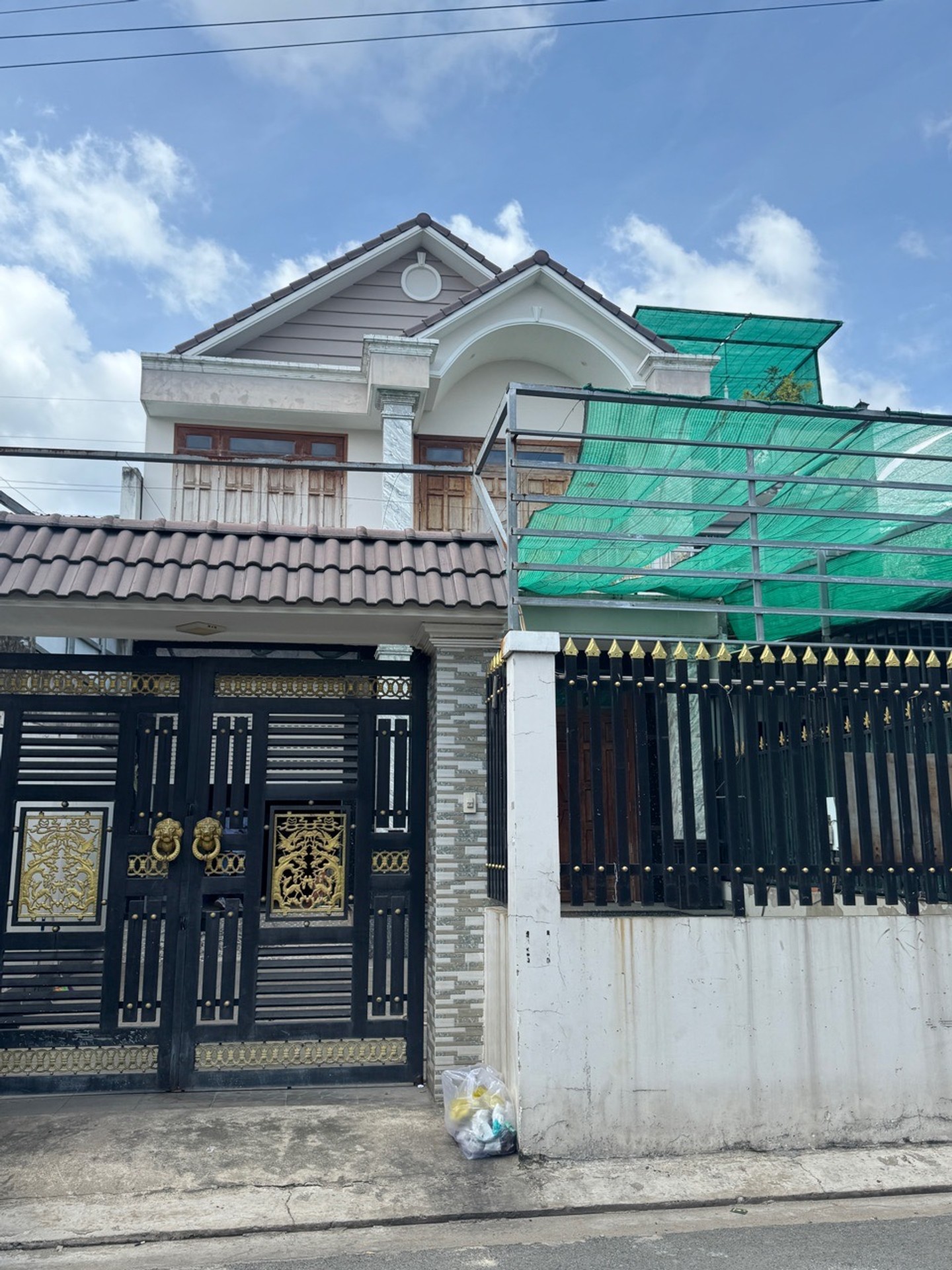 Cơ hội vàng sở hữu biệt thự sân vườn mặt tiền đường rộng tại Bình Hưng Hòa