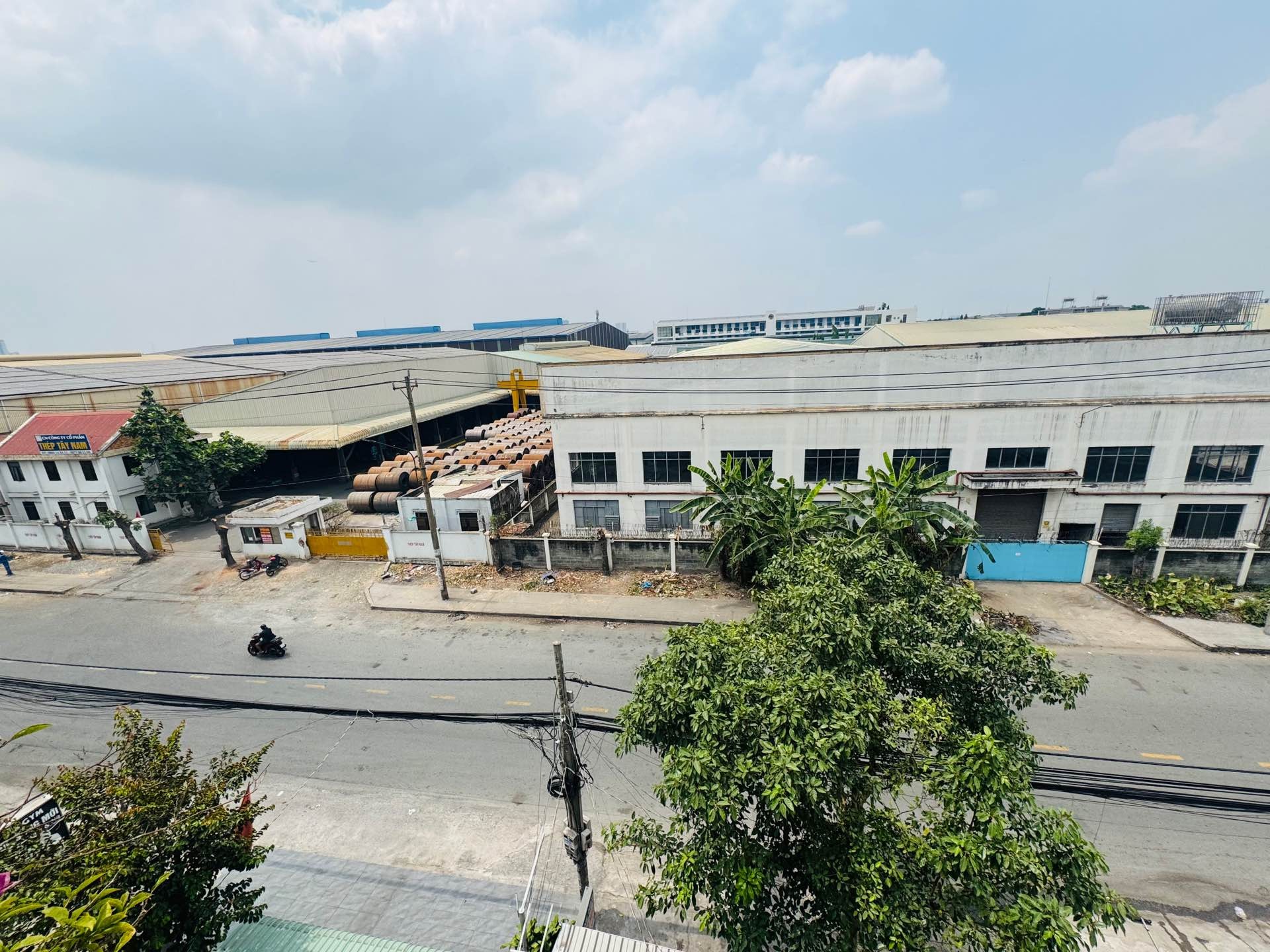 Bán nhà mặt phố 4 tầng diện tích 100m² tại phường Dĩ An, TP Dĩ An