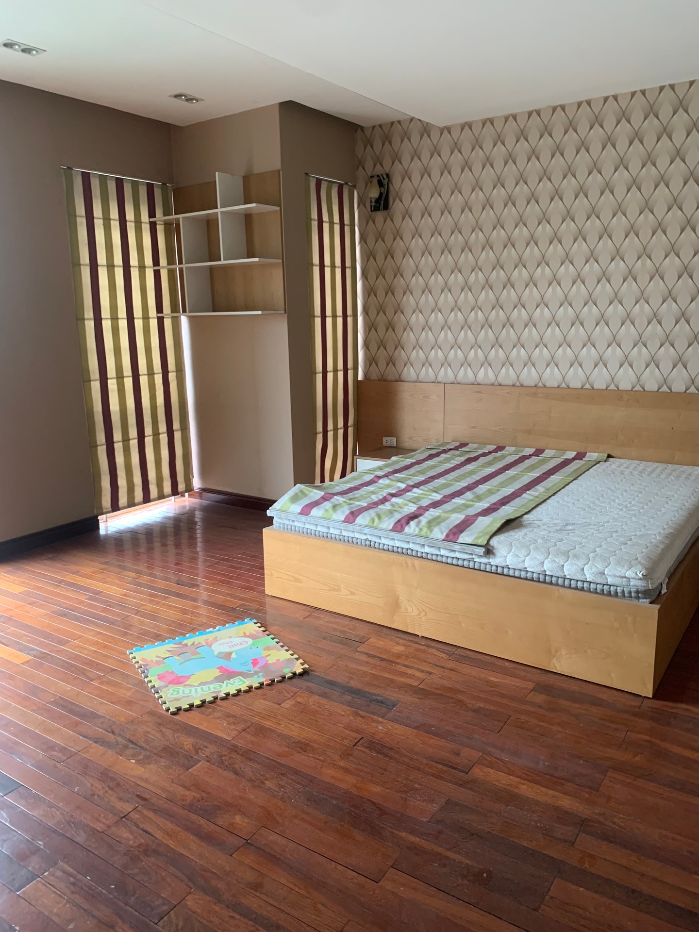 Nhà riêng 6 tầng thang máy, view hồ tại Lê Đức Thọ 86.1m² giá 18.5 tỷ
