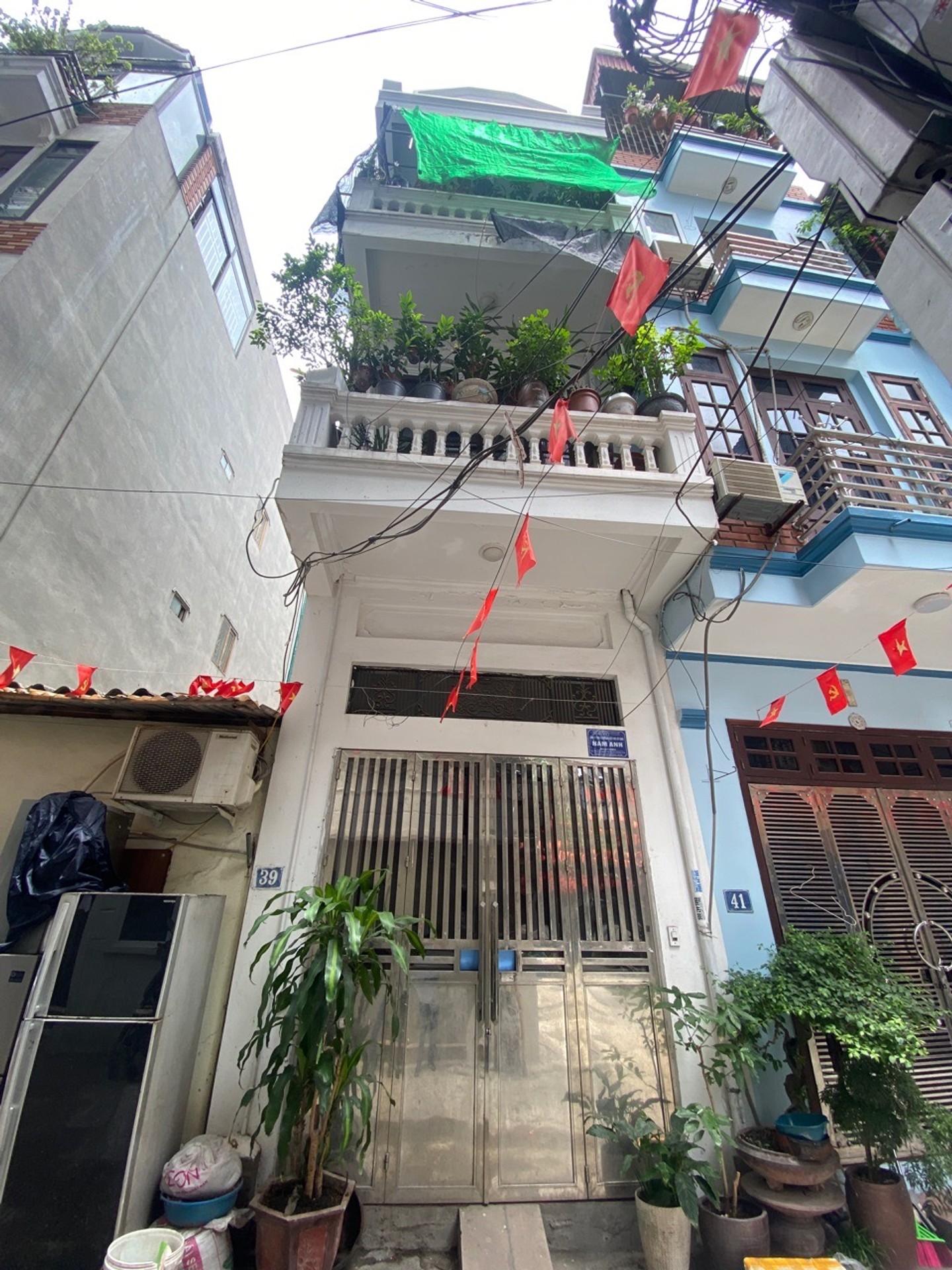Bán nhà 3 tầng trung tâm Sài Đồng, ô tô tránh, pháp lý chuẩn