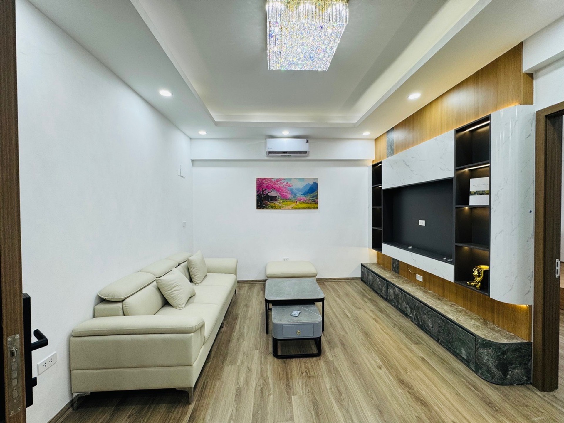 Căn hộ 86m² 3pn 2vs mặt phố Nguyễn Cơ Thạch - Cơ hội hiếm tại Mỹ Đình