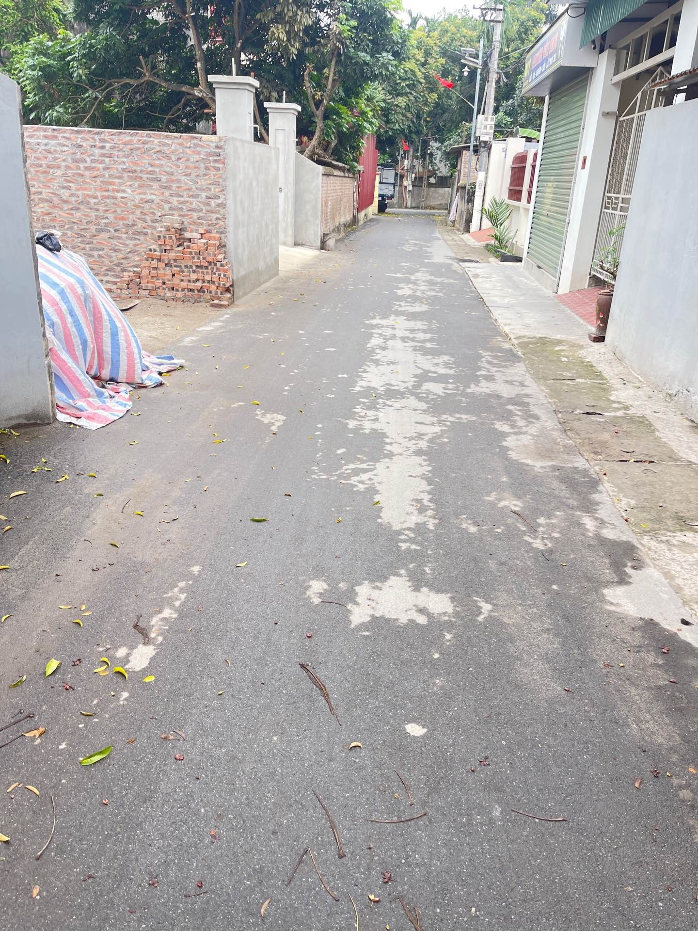 Lô đất vàng 100m2 khu dân cư sầm uất, đường trước nhà 5m