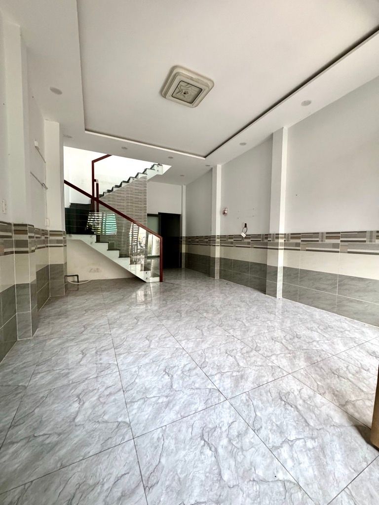 Nhà riêng 2 tầng, vị trí thuận tiện tại quận Tân Bình, diện tích 52m2