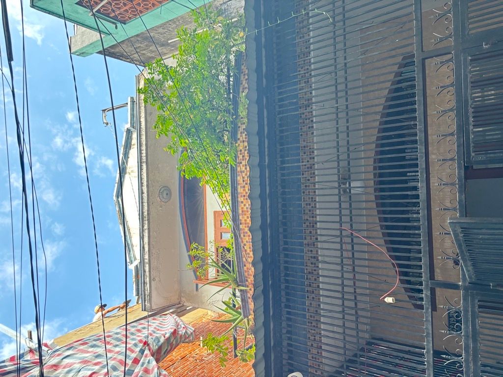 Bán nhà diện tích 105m2, tiền năng tăng giá cao tại Điện Biên Phủ, P.17, BT. Phù hợp đầu tư CHDV