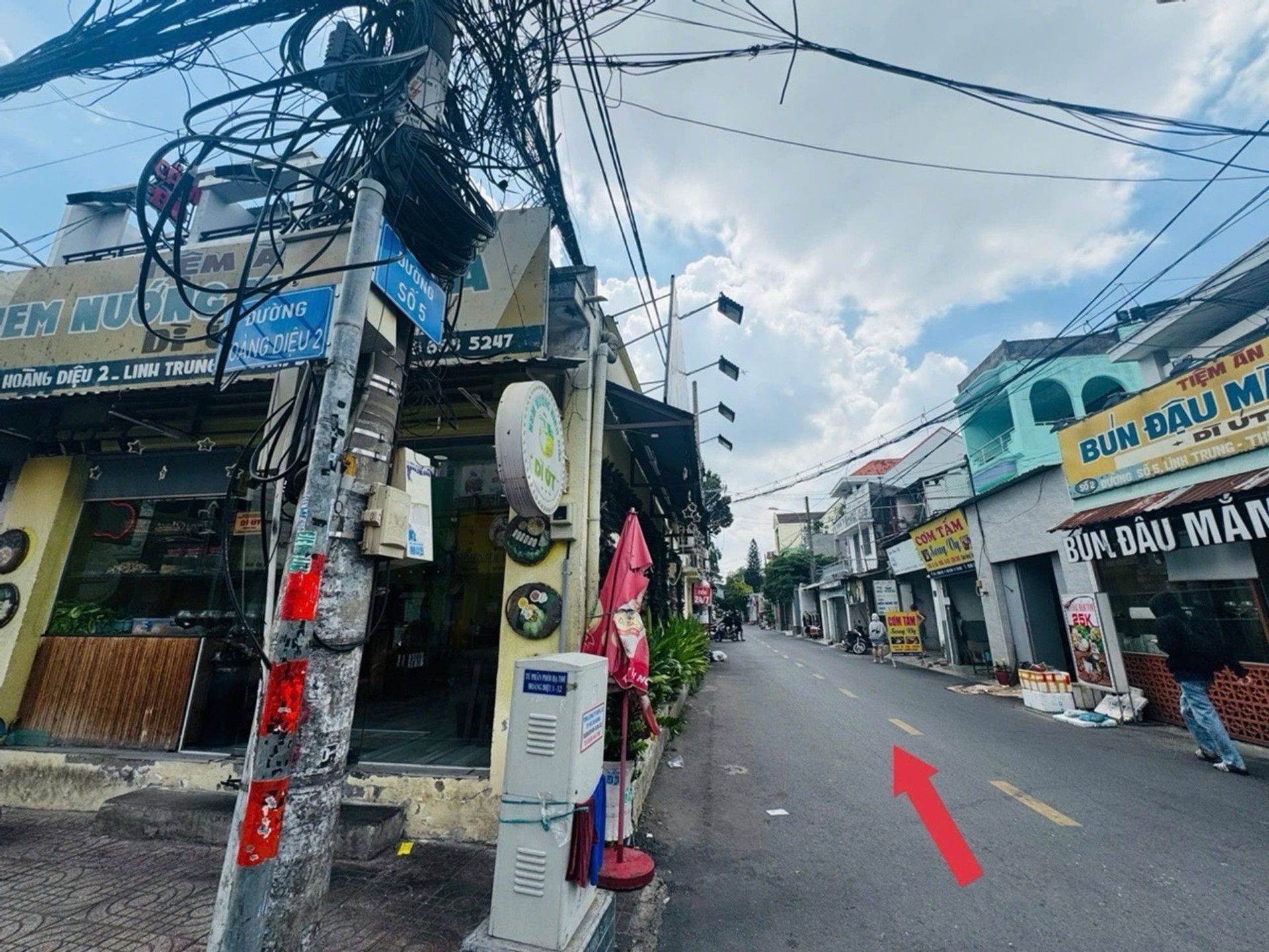 Nhà 2 tầng mặt tiền hot tại phường Linh Xuân, giá tốt