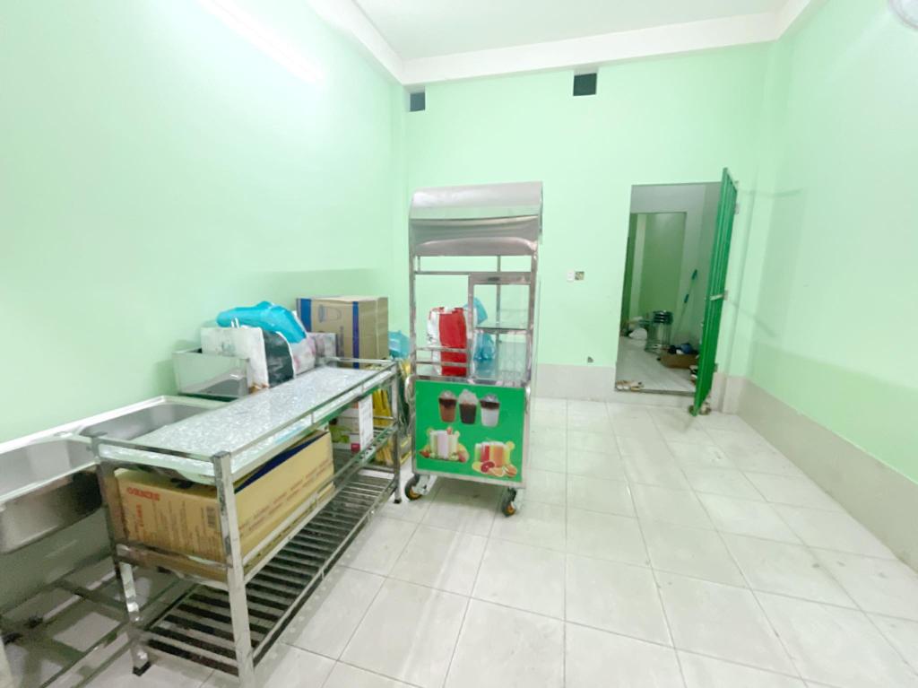 Bán nhà mặt phố 5 tầng 70m2 tại Tân Sơn Hòa quận Tân Bình