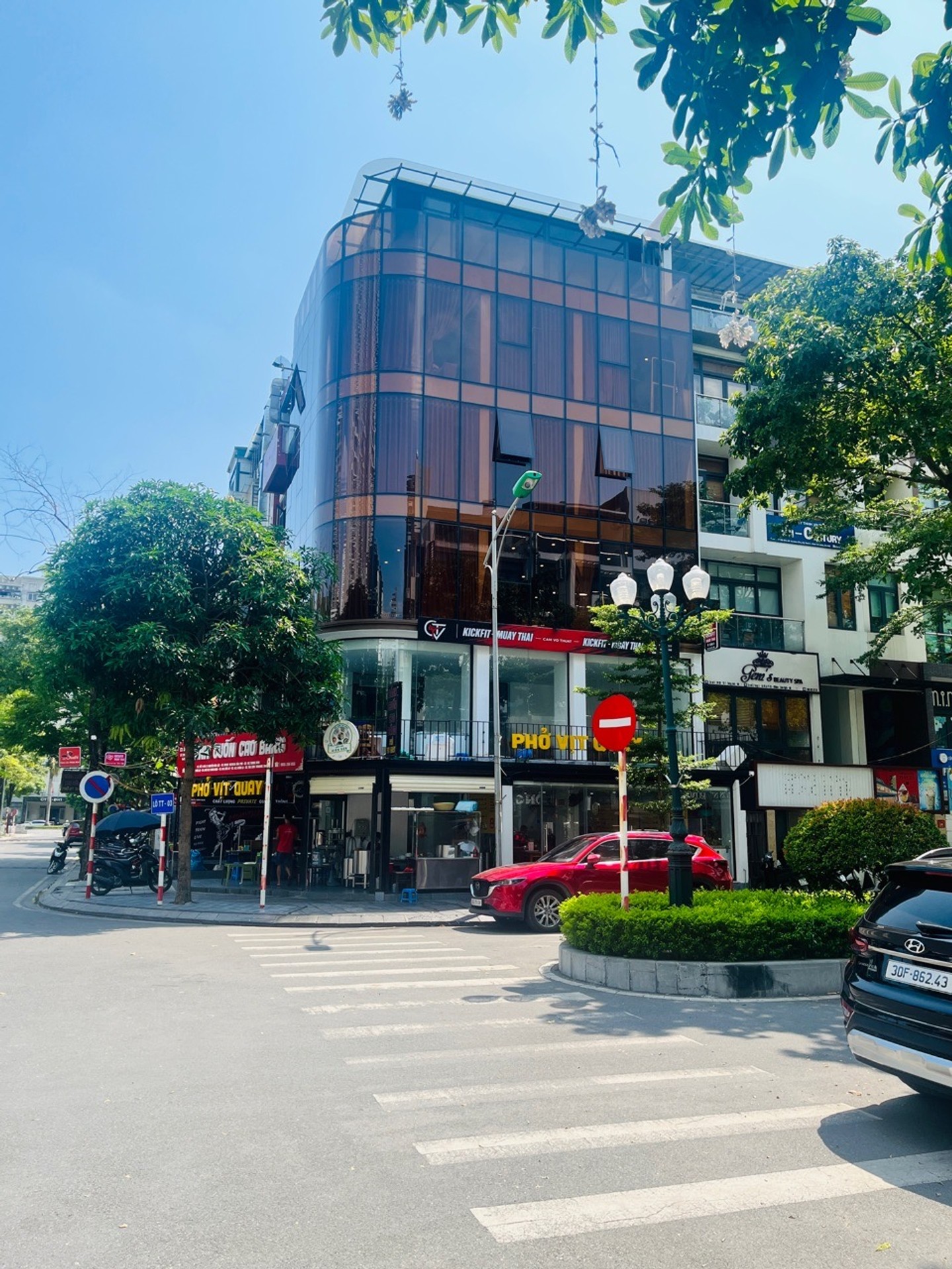 Bán biệt thự liền kề khu Mỹ Đình, lô góc, 6 tầng, thang máy
