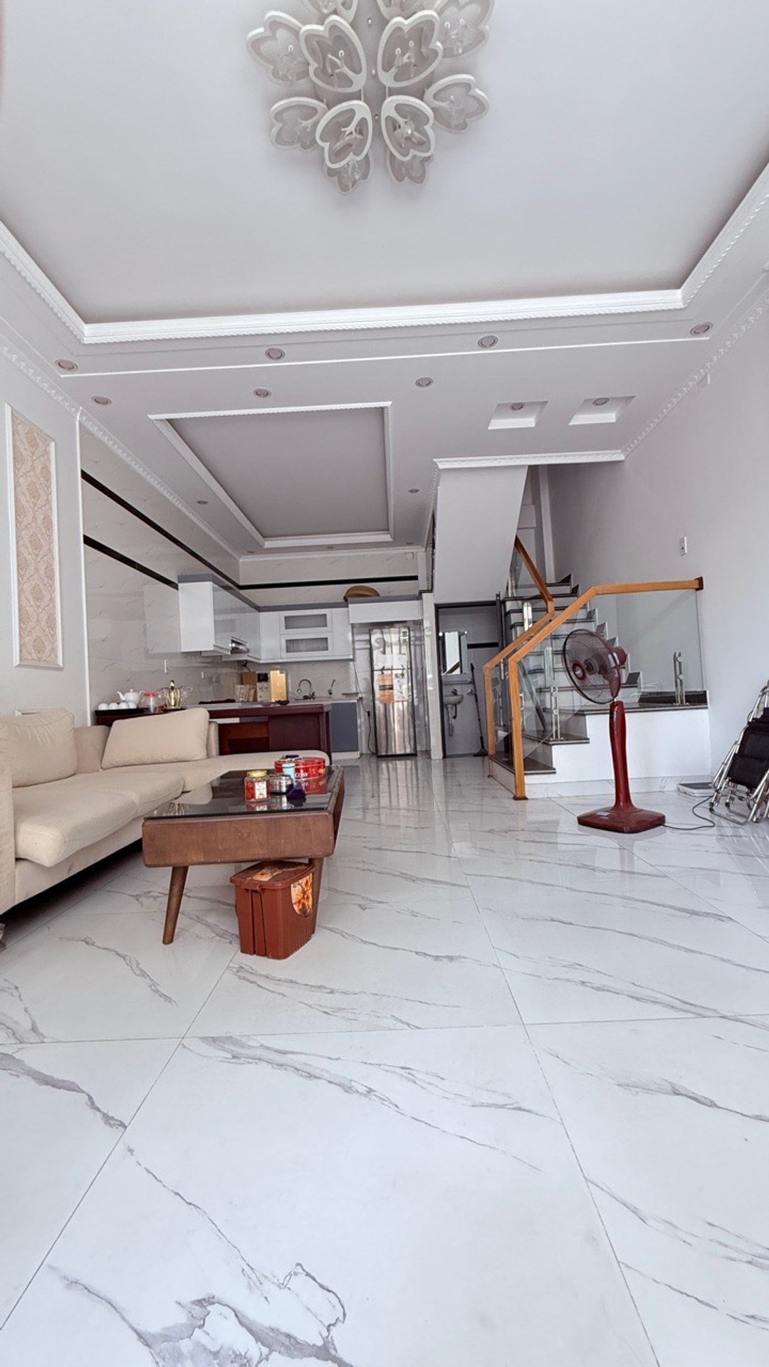 NHỈNH 3 TỶ - Ô TÔ ĐỖ CỬA - NHÀ MỚI ĐẸP - TẶNG FULL NỘI THẤT,