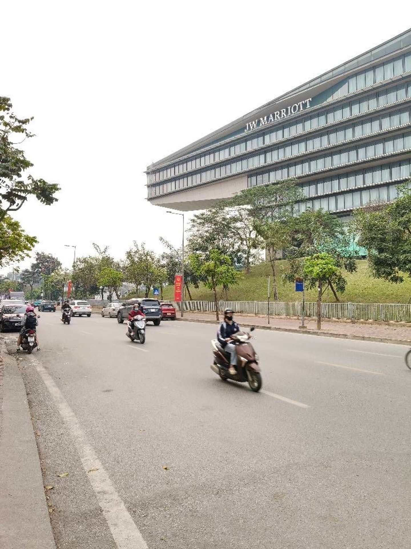 Bán nhà mặt phố Miếu Đầm, 90m², 4 tầng, vị trí kinh doanh sầm uất