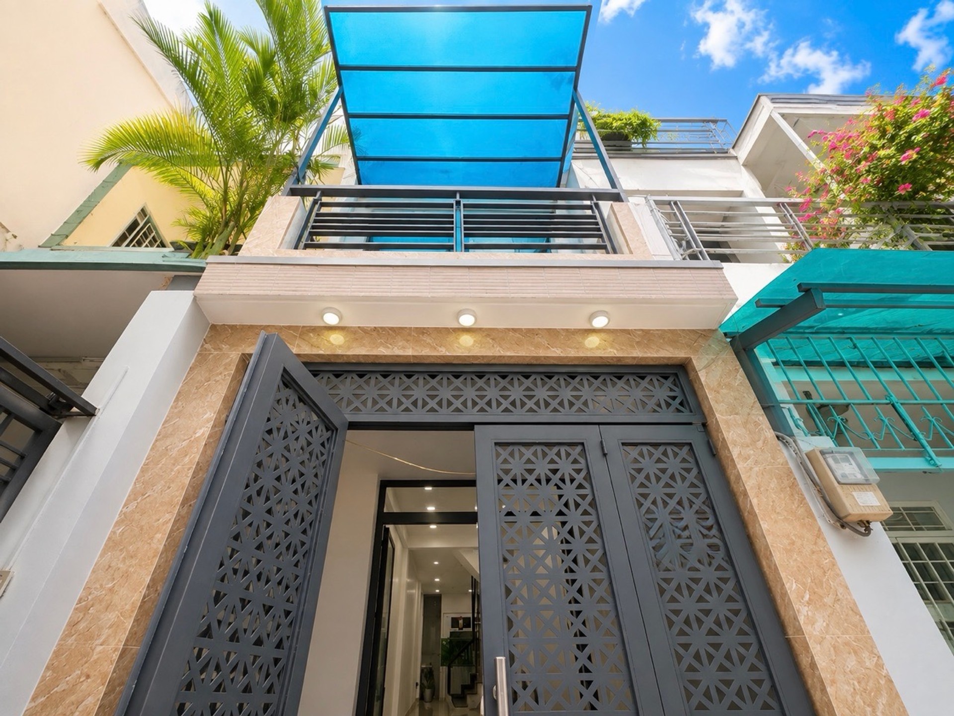 Bán nhà gần chợ Bà Chiểu - 3 Tầng gần 35m2 3Phòng Ngủ chỉ còn 4.x tỷ