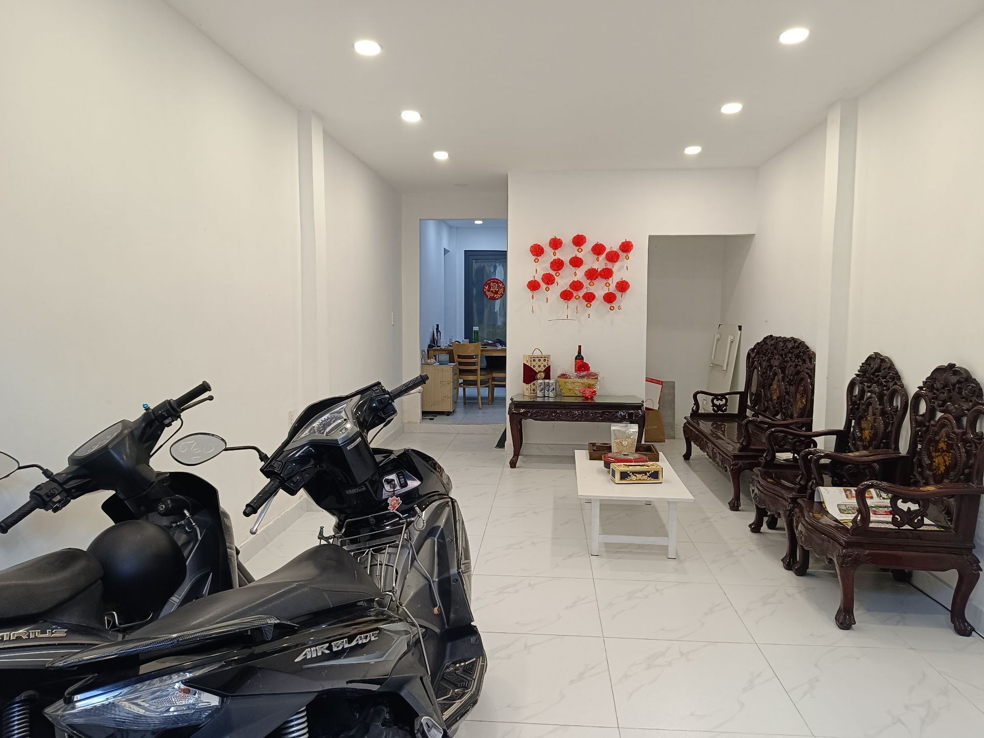 Bán nhà 5.5 TỶ_64m2_ 2tầng 3PN hẻm thông BÙI MINH TRỰC