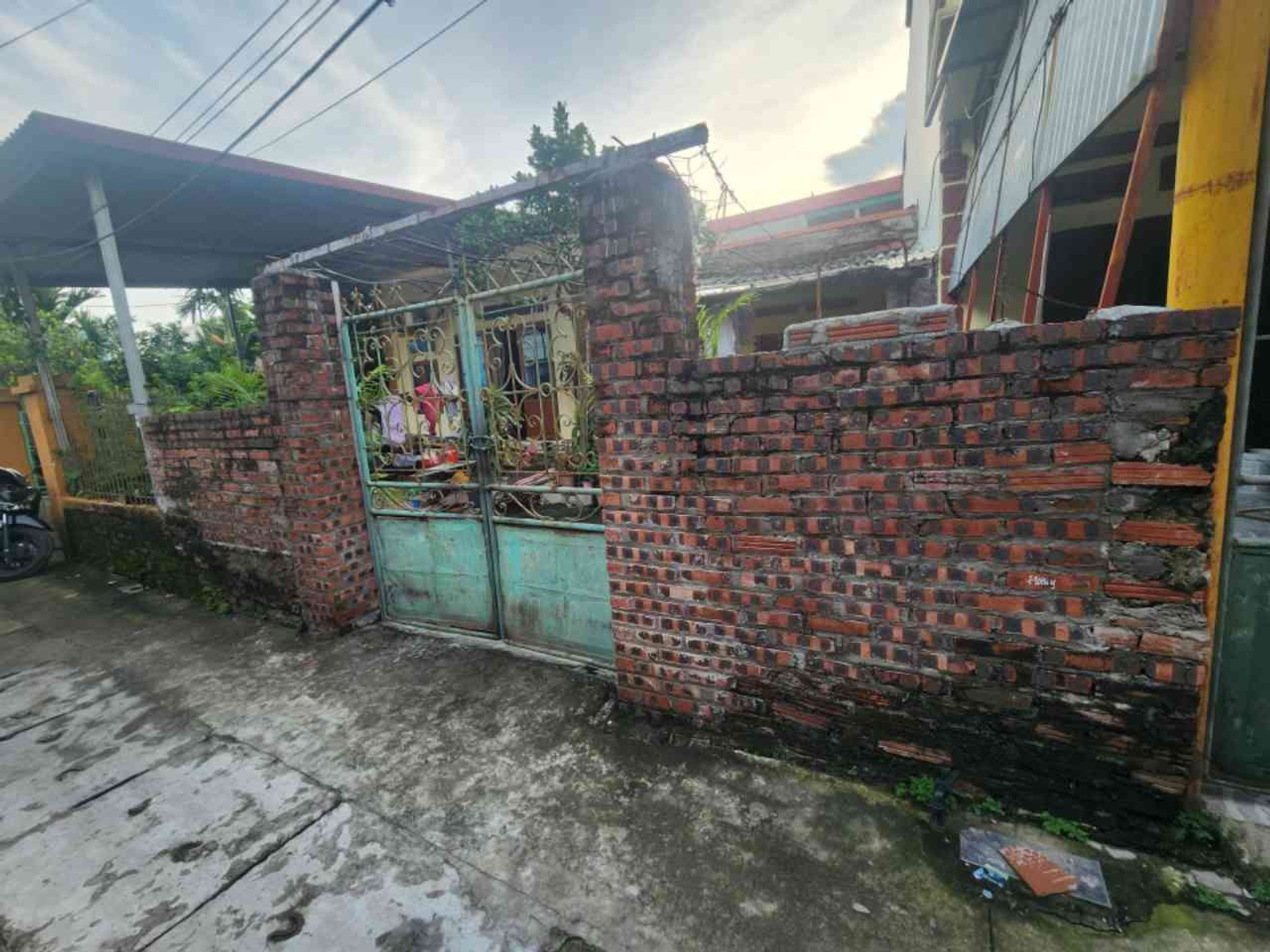 Bán nhà riêng Mê Linh - Đại Thịnh - Quang Minh mới, mặt ngõ ô tô phù hợp đầu tư và an cư, nhỉnh 4 t