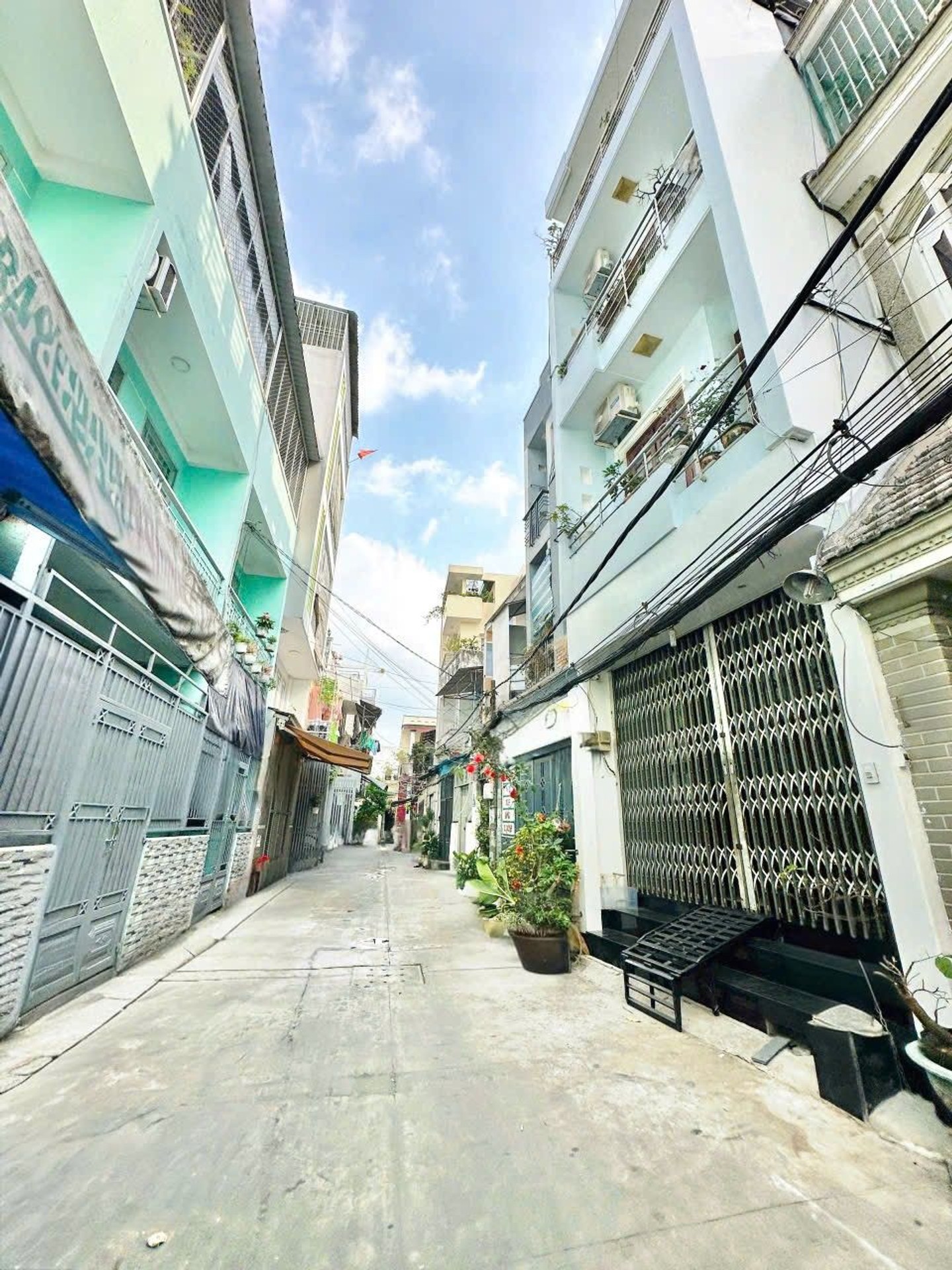 Cơ Hội Sở Hữu Nhà Riêng Sang Trọng Tân Sơn Nhì Giá Ưu Đãi