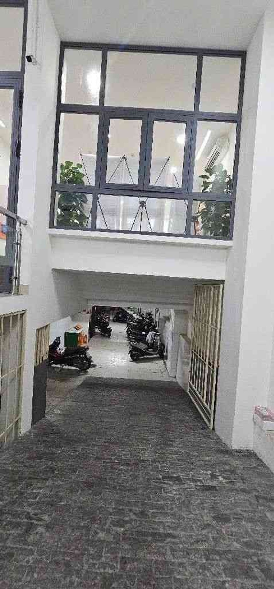 Bán nhà mặt phố 7 tầng có thang máy, mặt tiền 6m tại phường Bình Tiên, Quận 6