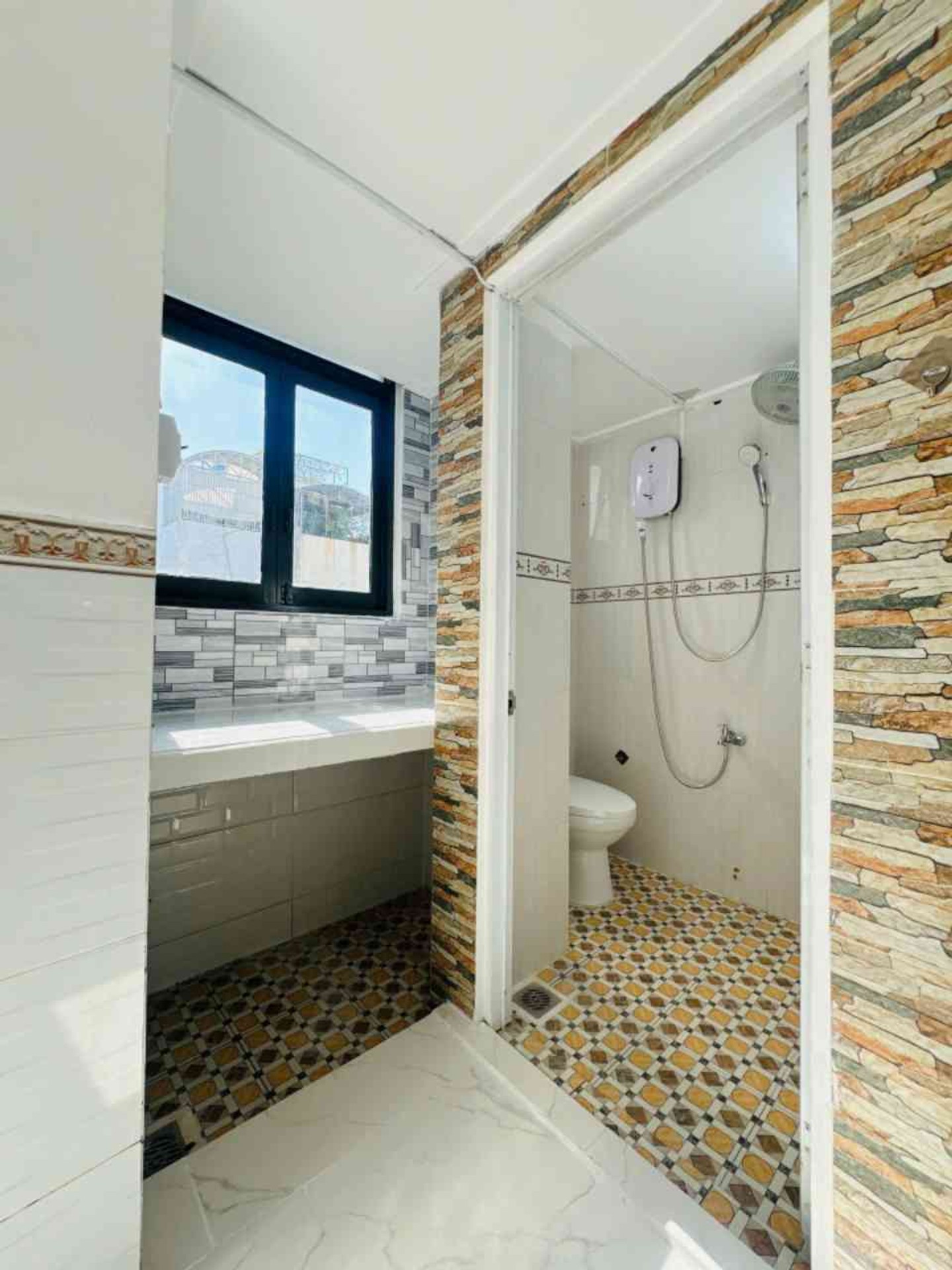 Cơ hội sở hữu nhà riêng 5 tầng full tiện nghi tại Quận 8 - giá tốt cho đầu tư