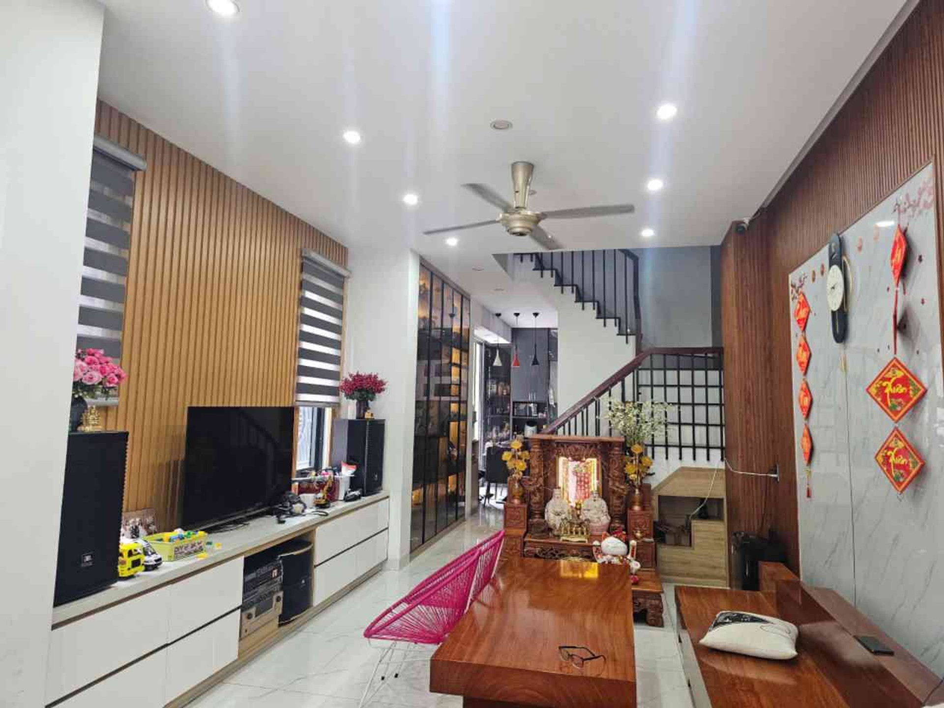 Bán nhà 3 tầng 64m2 tại khu an ninh, phù hợp làm văn phòng