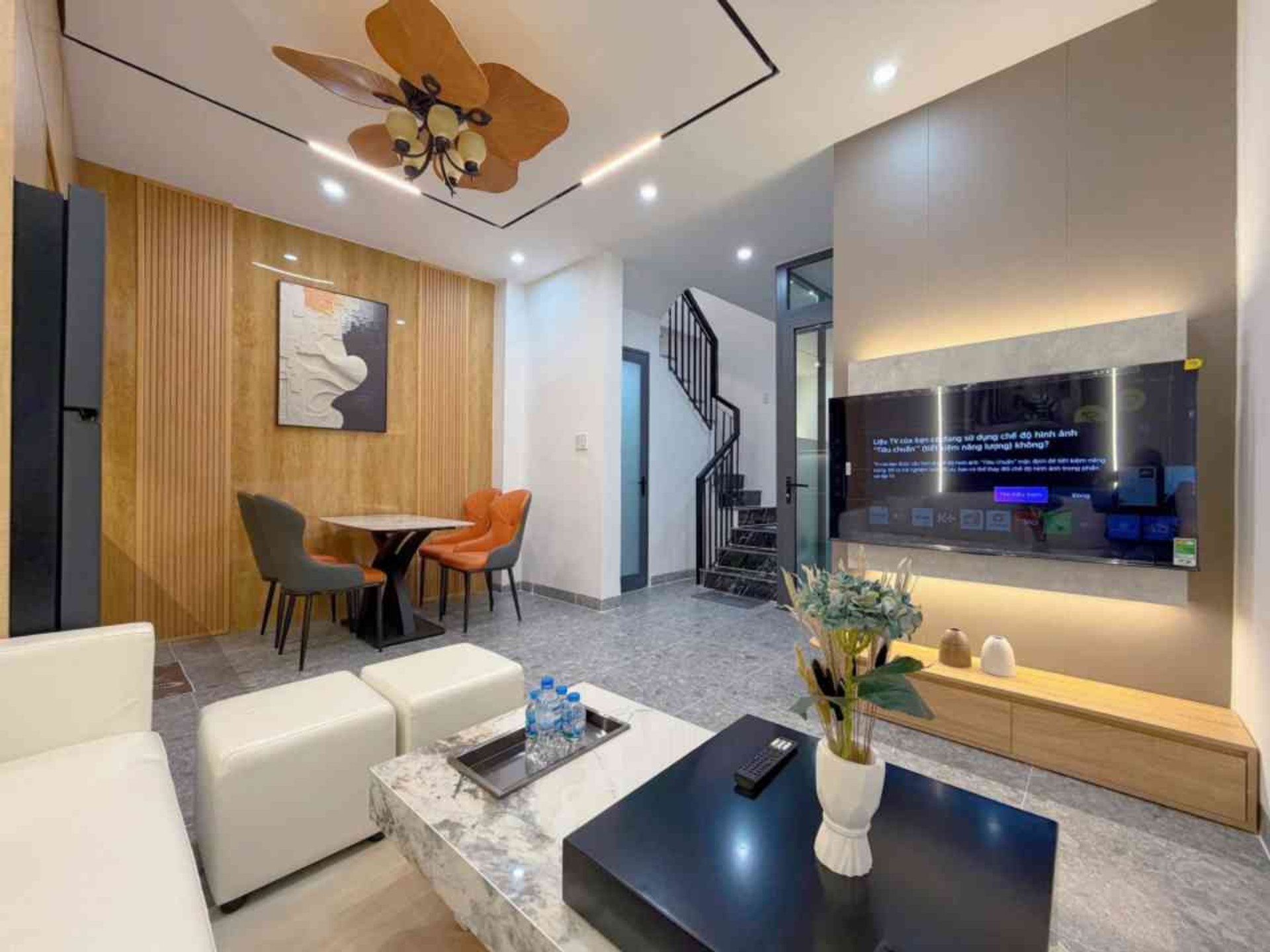 🏡 Bán nhà Lê Duẩn 2 tầng - 2 Mặt kiệt gần đường . Thông Hùng Vương - Hoàng Hoa Thám