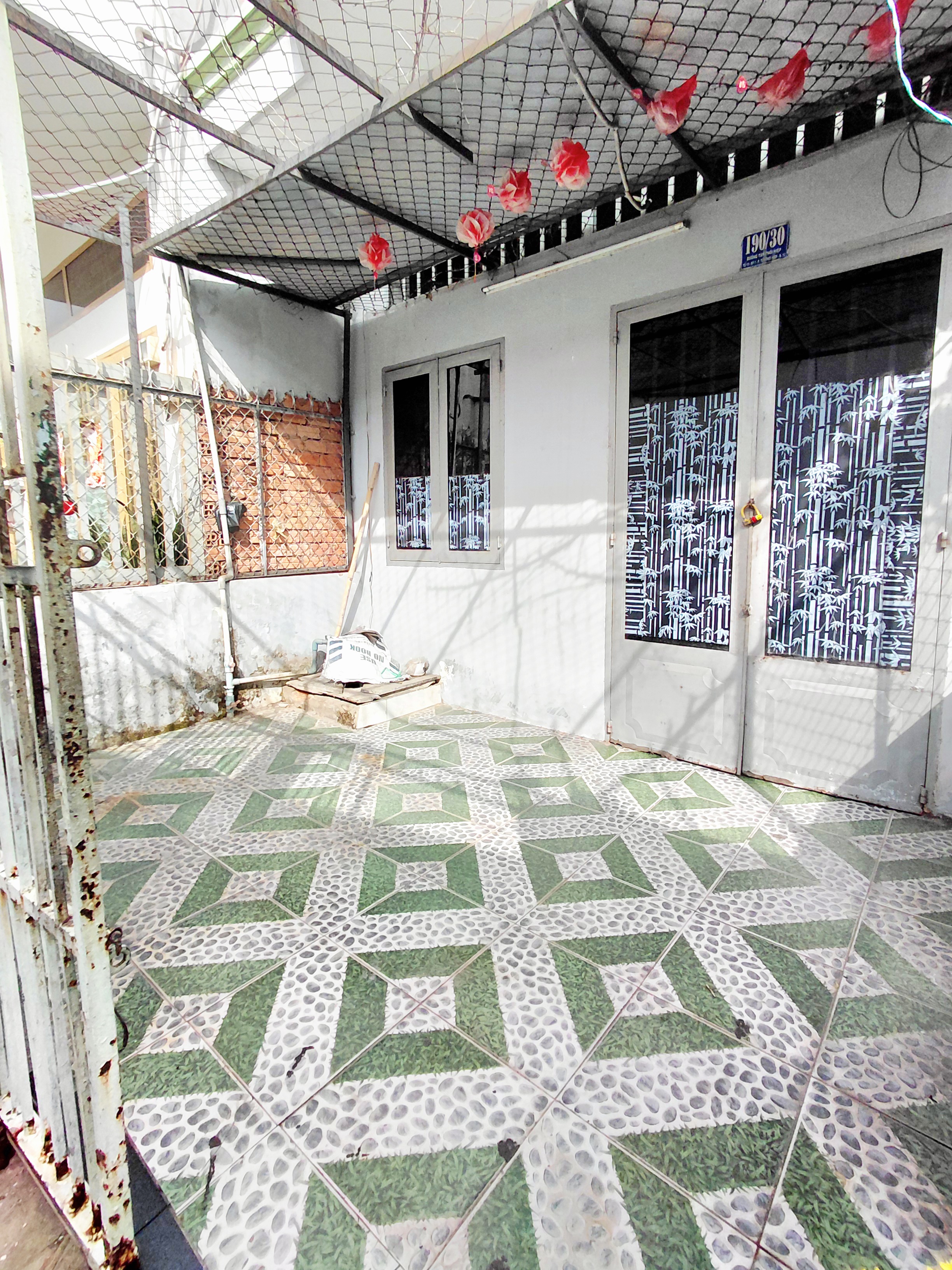 💰CHỈ HƠN 3TỶ(TL)
🏡 NHÀ HAI MẶT TIỀN_4M x17M_TRƯƠNG THỊ HOA_ĐI BỘ RA SIÊU THỊ METRO QUẬN 12_5 PHÚT