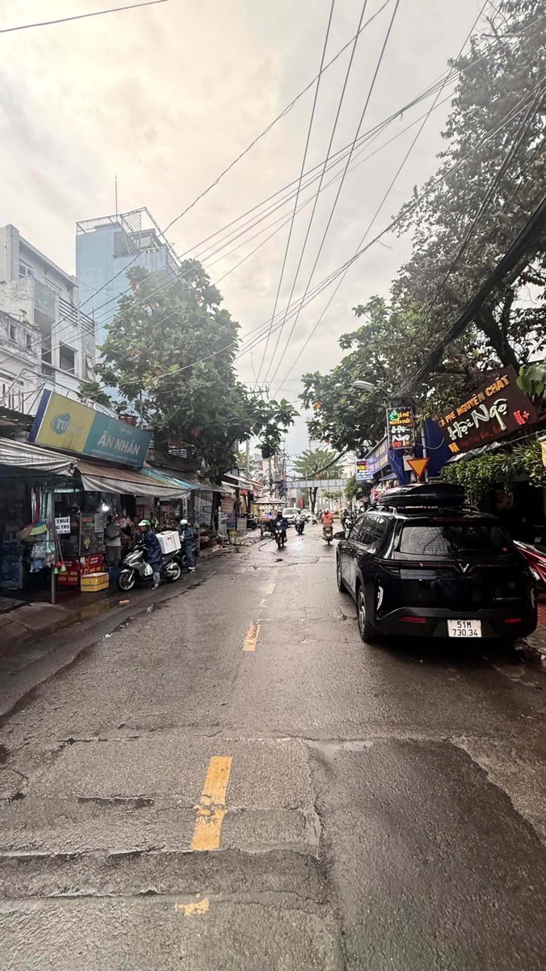 Nhà mặt phố diện tích rộng tại Trung Mỹ Tây, Quận 12