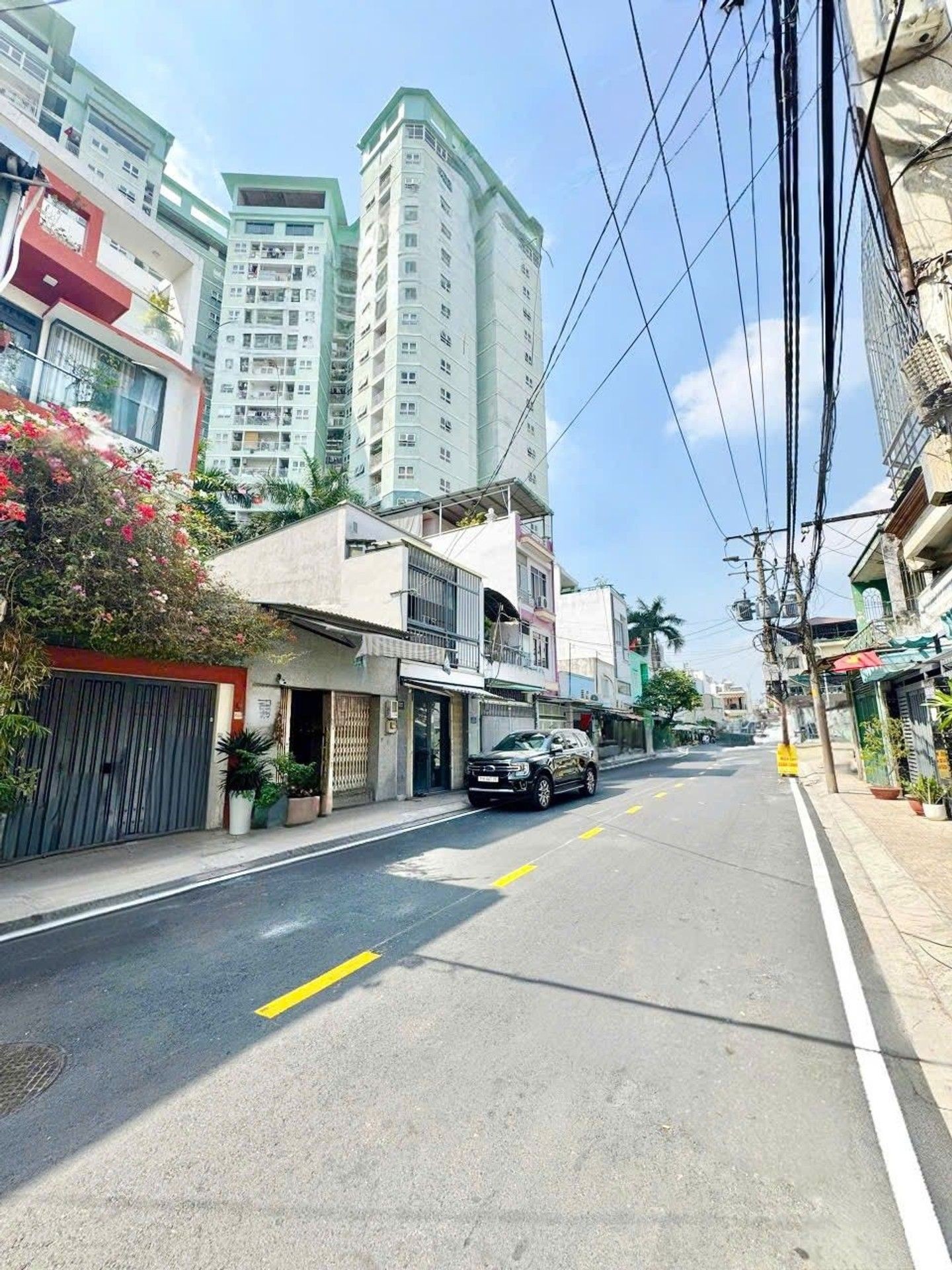 Bán nhà 4 tầng 70m² ở Tô Hiệu, Hòa Bình, giá 10,5 tỷ