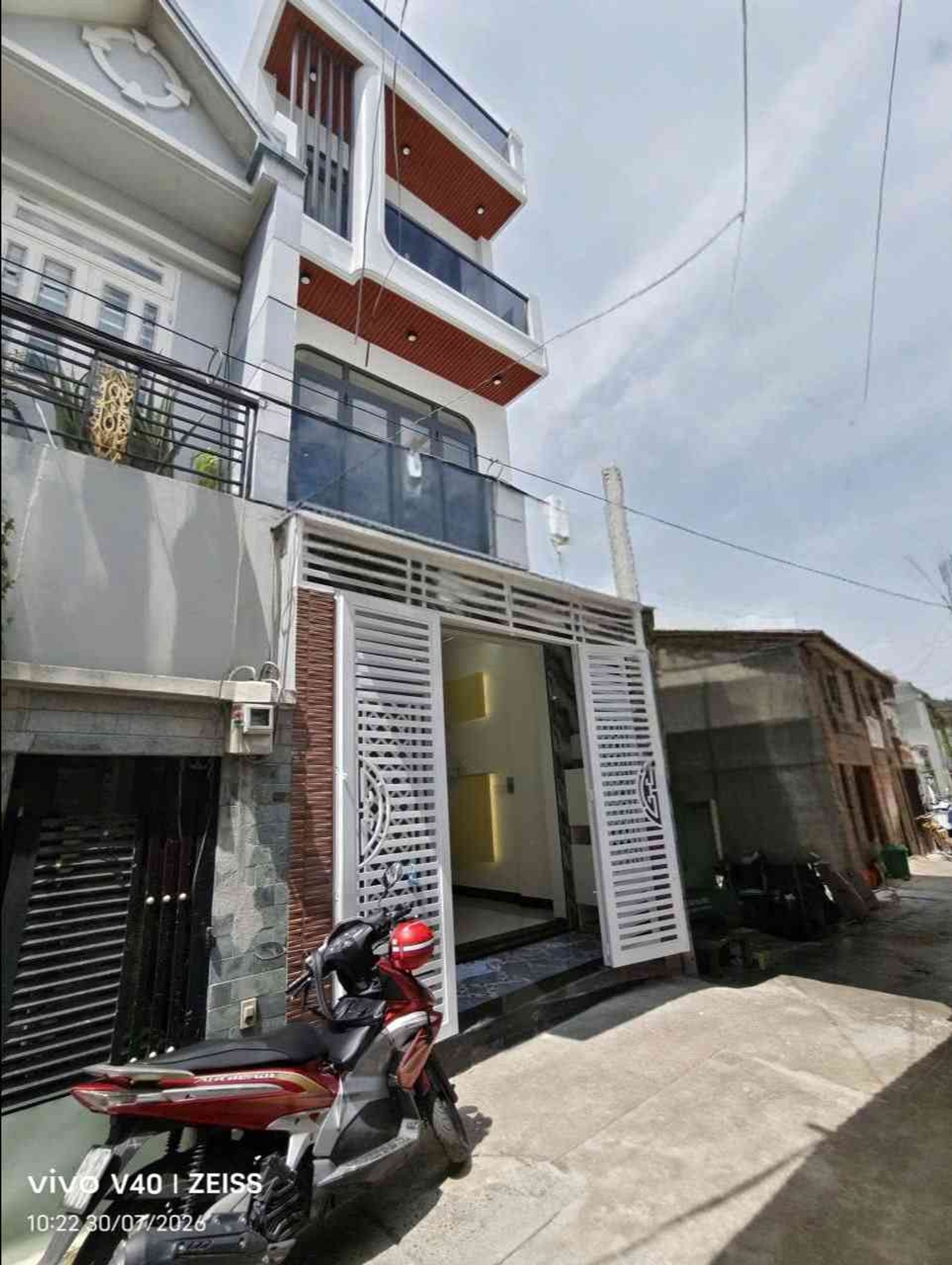 Cơ Hội Sở Hữu Nhà 3 Tầng 4 Phòng Ngủ View Thoáng Tại Bình Tân Giá Hấp Dẫn