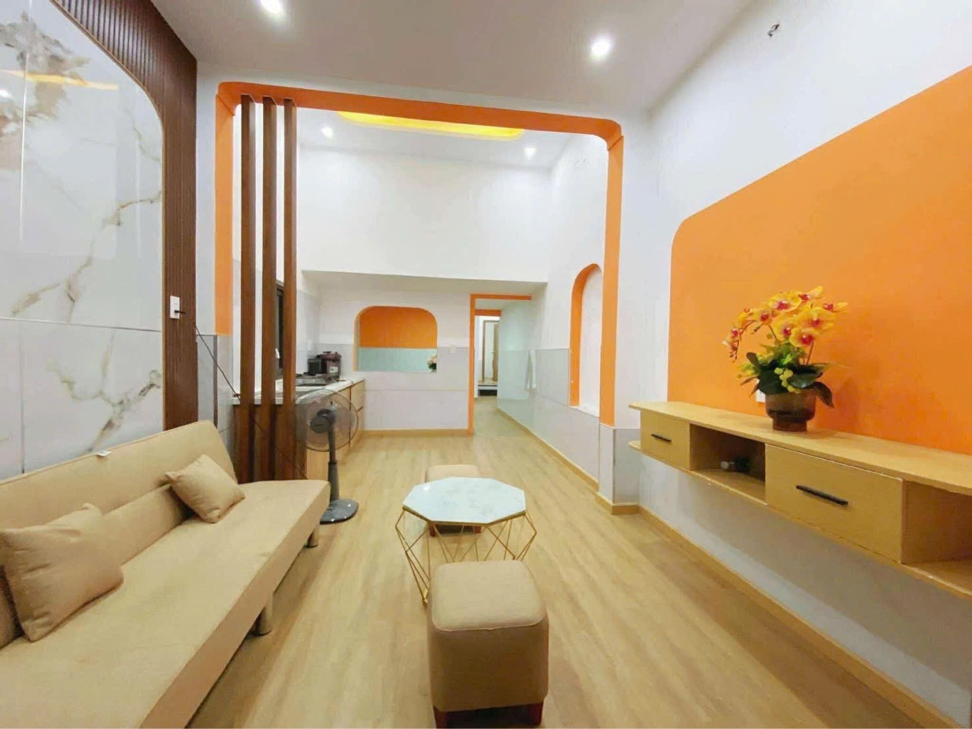 Bán nhà kiệ 54 Nguyễn Công Trứ , dt 81m2 chỉ nhỉnh 4 tỉ.