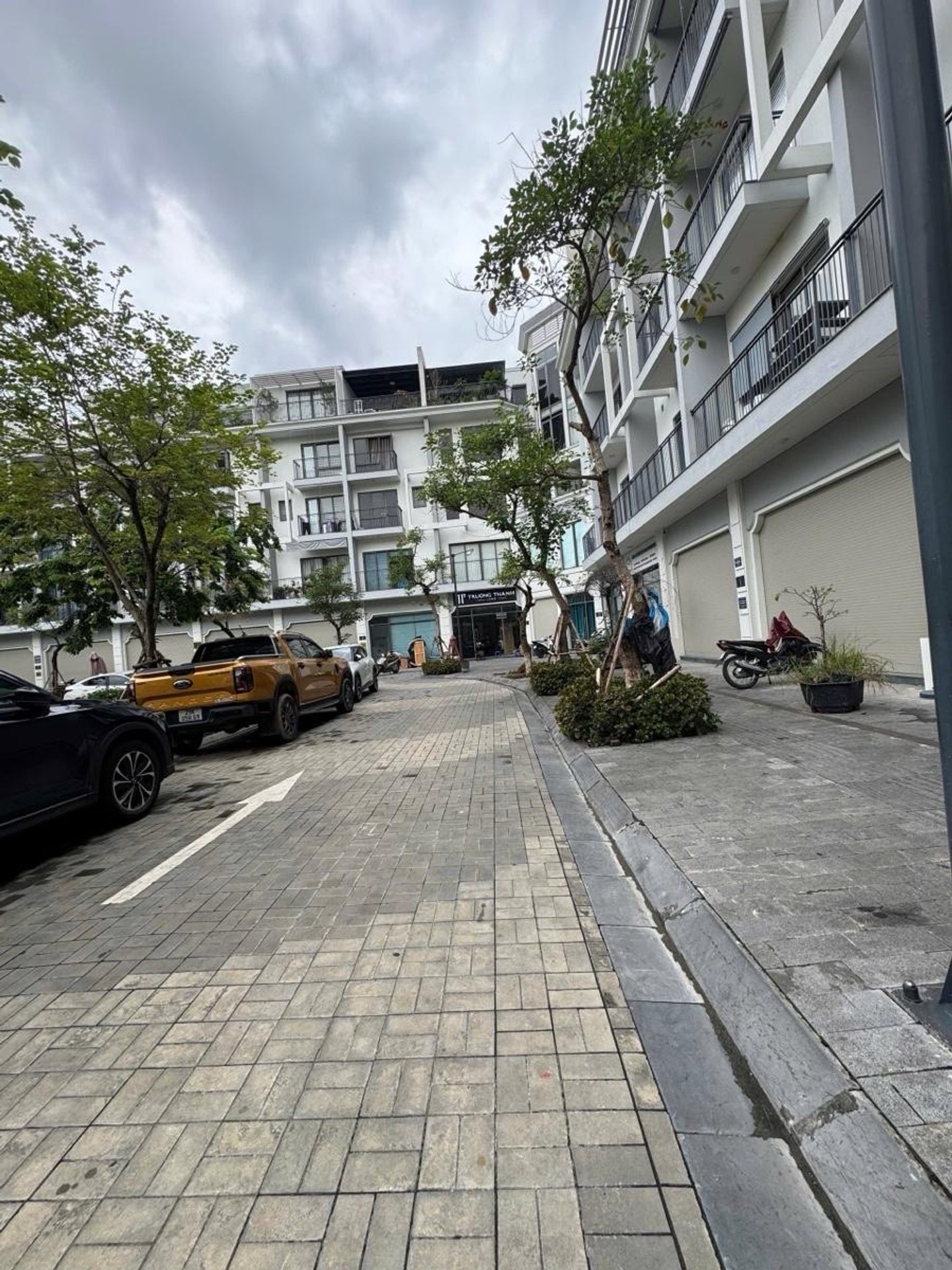 🌏🎯HIẾM.THE MANOR NGUYỄN XIỂN 75M² x 5 TẦNG, MT 5M, VIEW ĐÀI PHUN NƯỚC GIÁ 29,5 TỶ.NGỘP BANK 9 TỶ