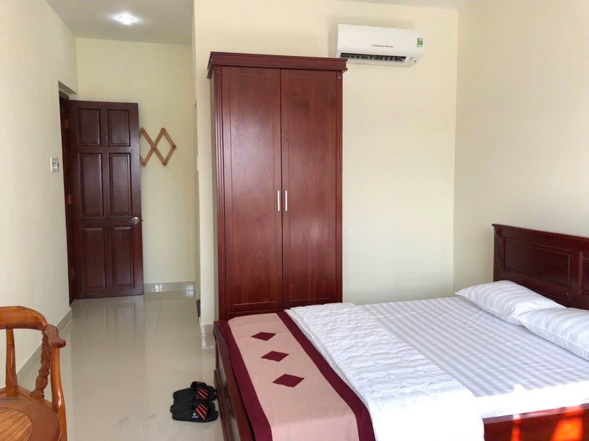 Nhà trọ 16 phòng hốt bạc giữa Tân Phú sầm uất