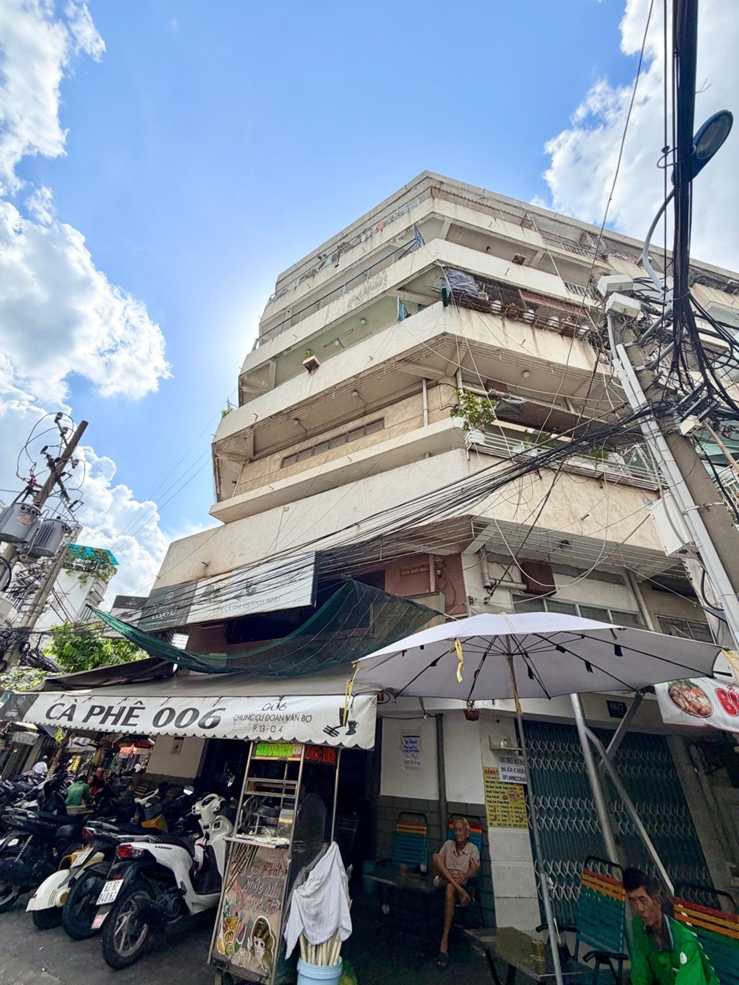 Bán nhà mặt phố chung cư Đoàn Văn Bơ, Quận 4, 49m2
