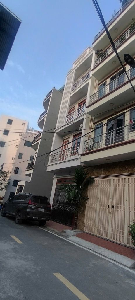 Bán nhà mặt phố Đức Thượng, phân lô vỉa hè, ô tô đỗ tránh, 5 tầng thang máy