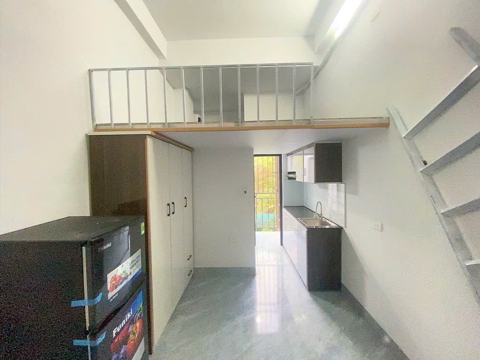 Chung cư mini 7 tầng, 11 phòng, thiết kế đầy đủ tiện nghi tại Phân Lô Yên Nghĩa