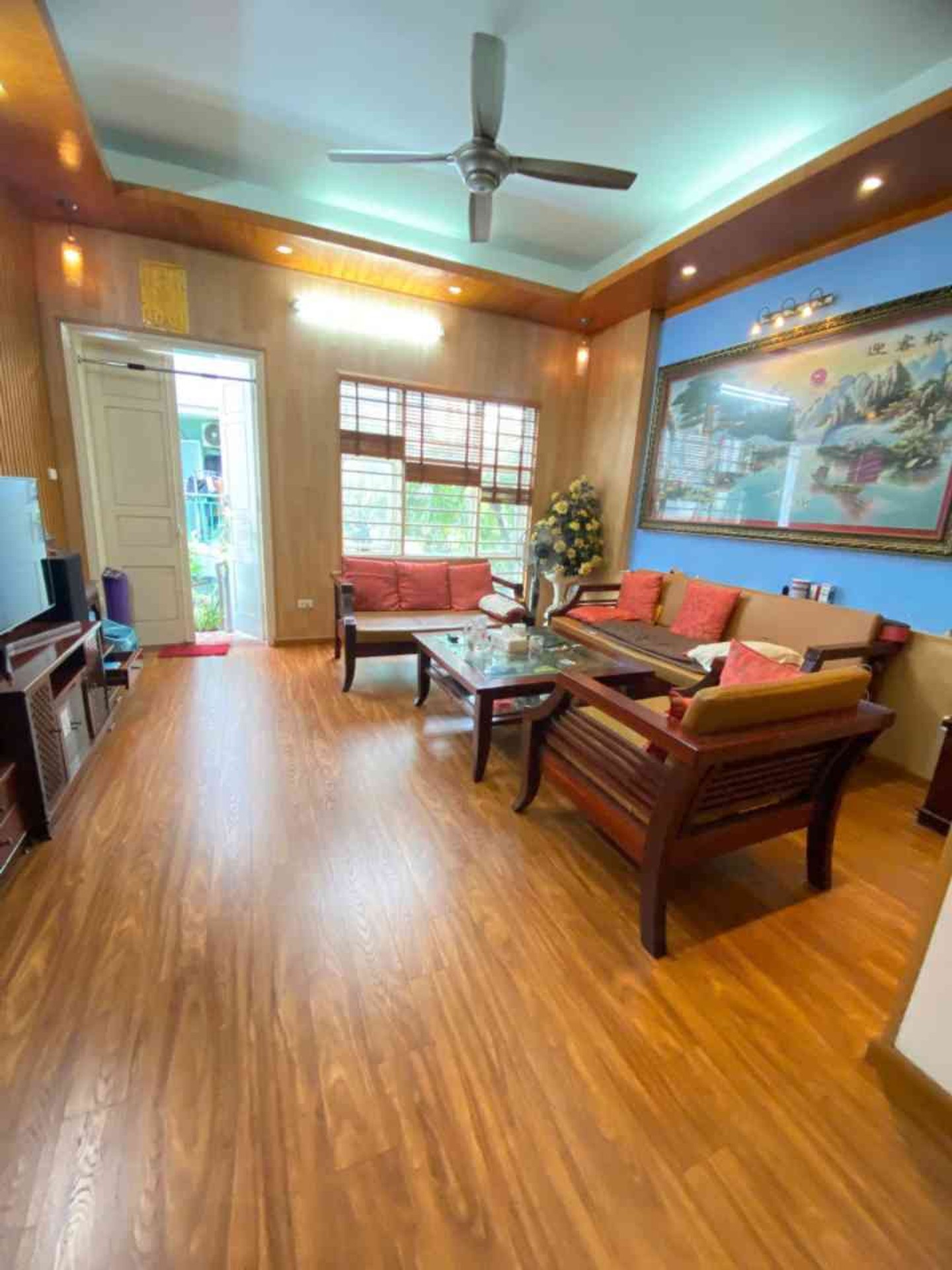 Bán nhà riêng 4 tầng, 82,4m2, ô tô đỗ cửa, khu vực Xuân La, Tây Hồ