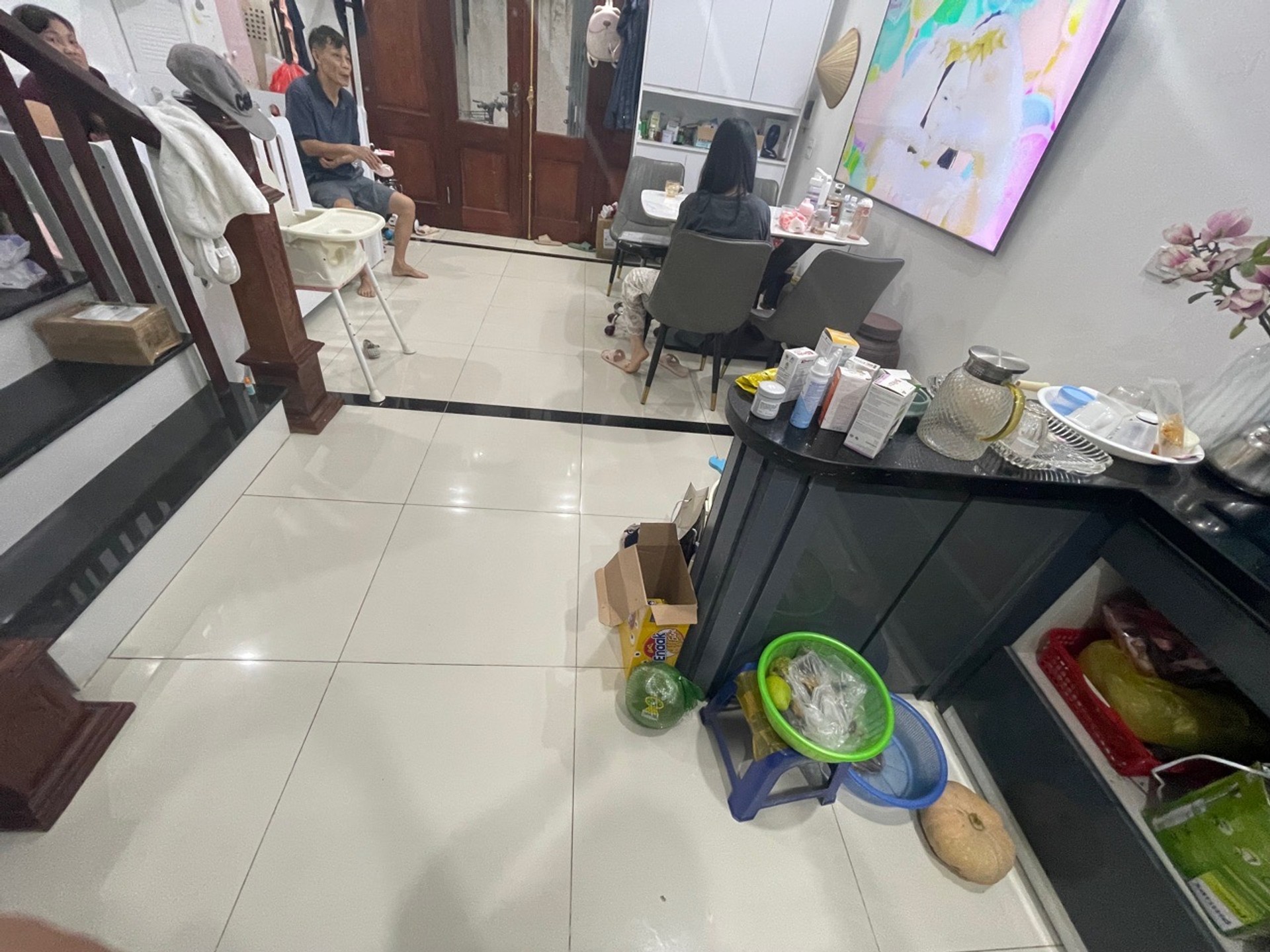 Bán nhà dân xây chắc chắn, cách đường ô tô tránh 20m, công năng đầy đủ