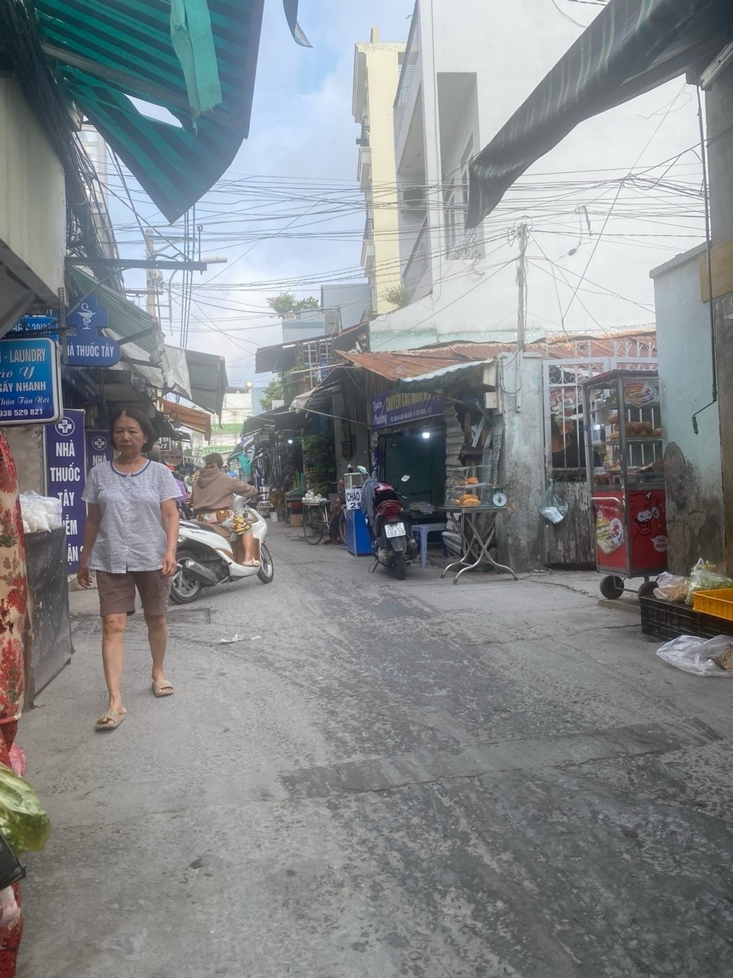 Bán nhà Hẻm xe hơi 77m2, Lâm Văn Bền Quận 7, ngang 4.2m, sát Cư xá ngân hàng, chỉ hơn 10 tỷ TL