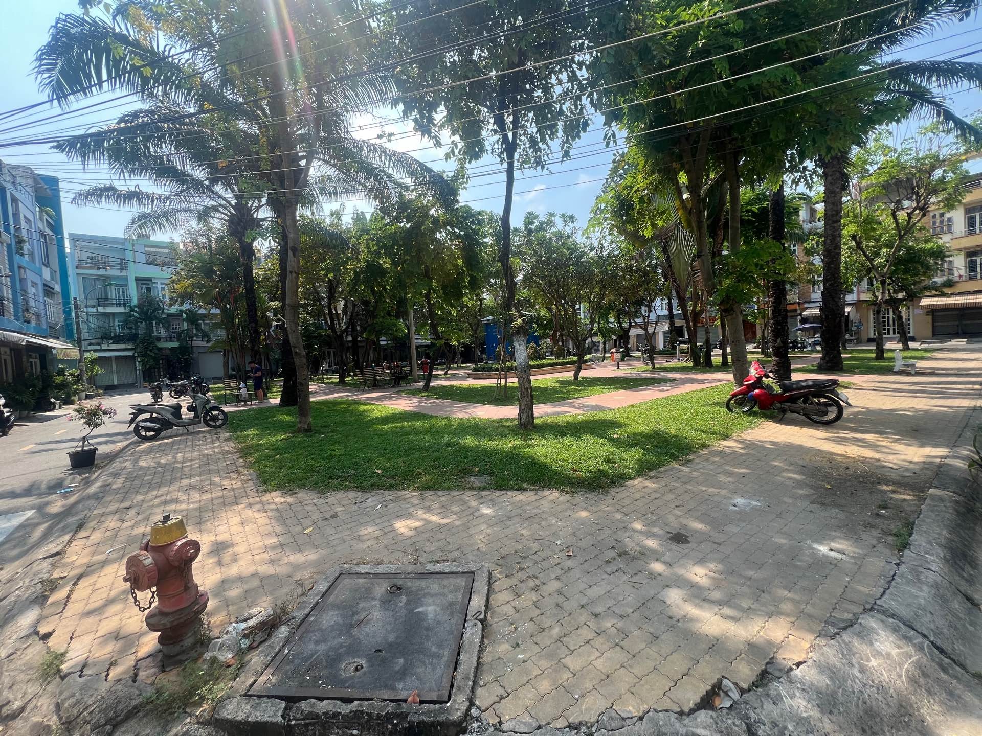 Bán nhà mặt phố vị trí đắc địa gần AEON Tạ Quang Bửu, 48m², 4 tầng hoàn công