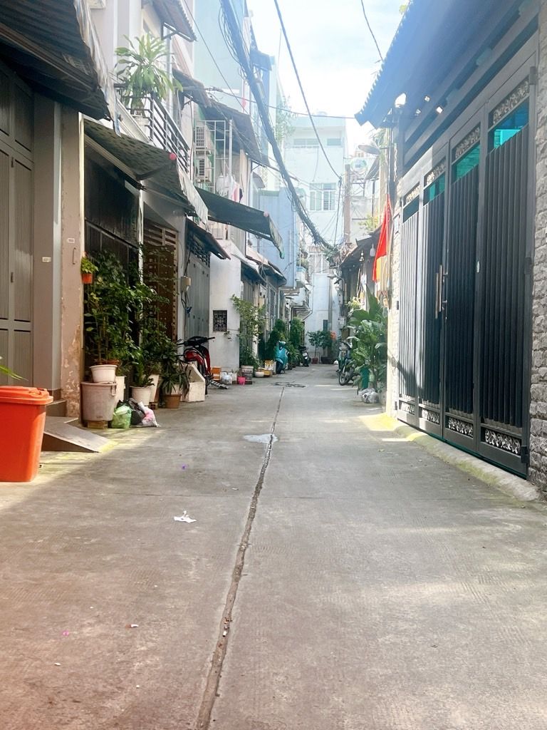 Bán nhà riêng 2 tầng hẻm ôtô phường Tân Thành Tân Phú