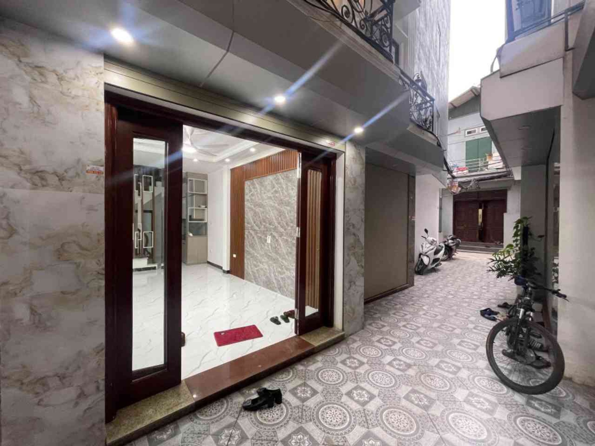 Bán nhà Phúc Lợi
