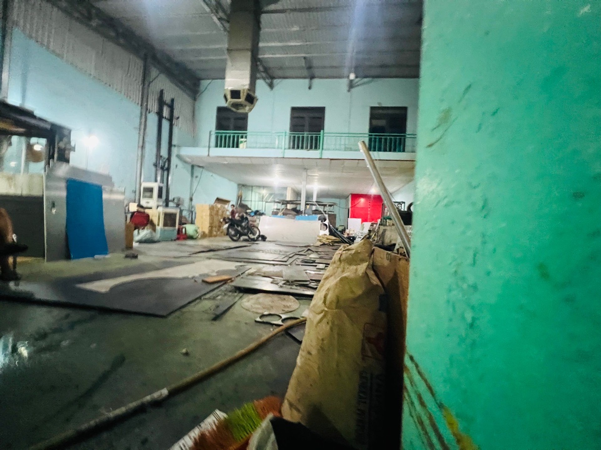 Nhà mặt tiền Mã Lò rộn ràng kinh doanh, thu nhập ổn định