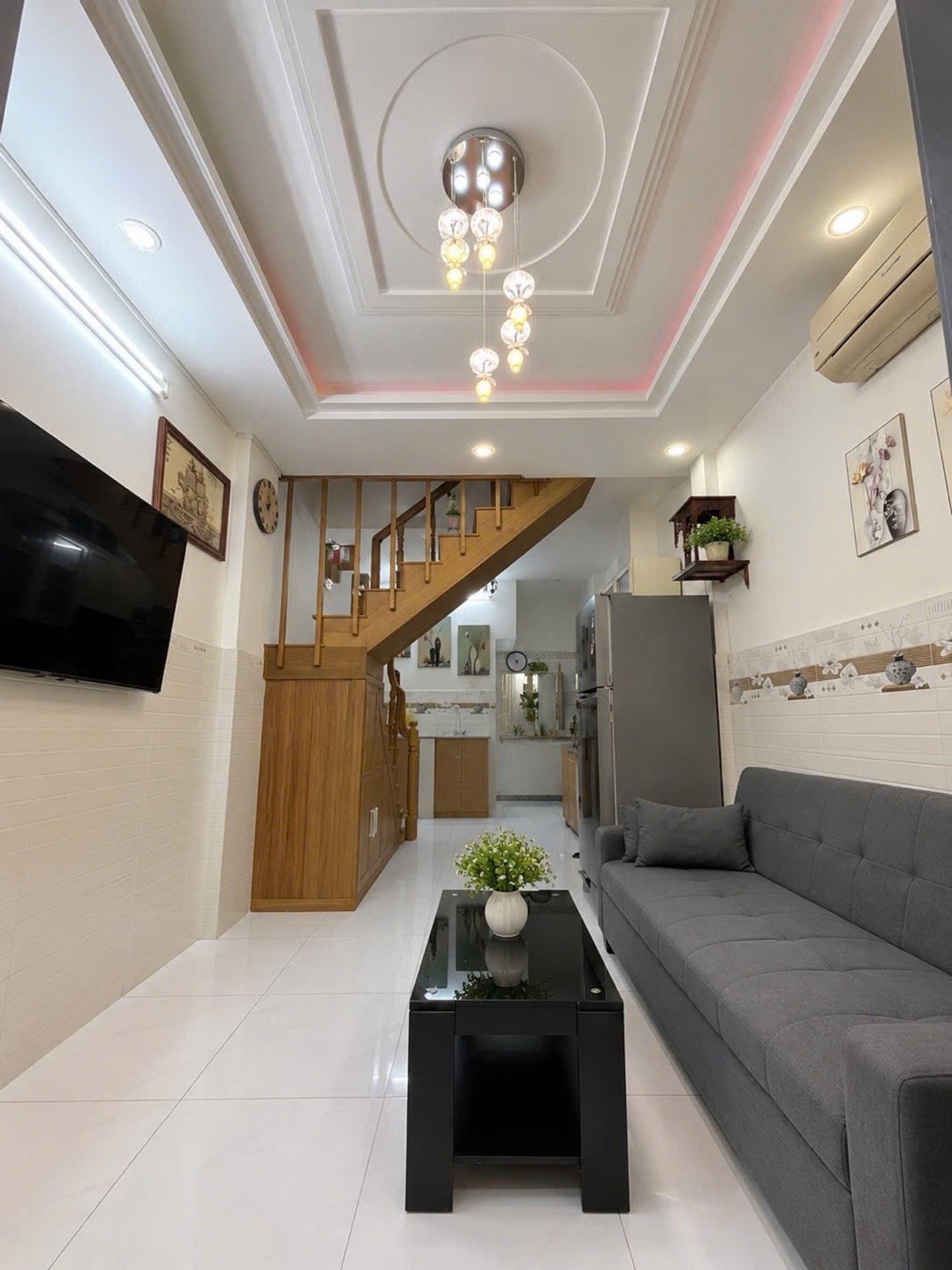 Nhà 2 tầng 2PN gần ngã tư Thoại Ngọc Hầu, Tân Phú giá 3.55 tỷ