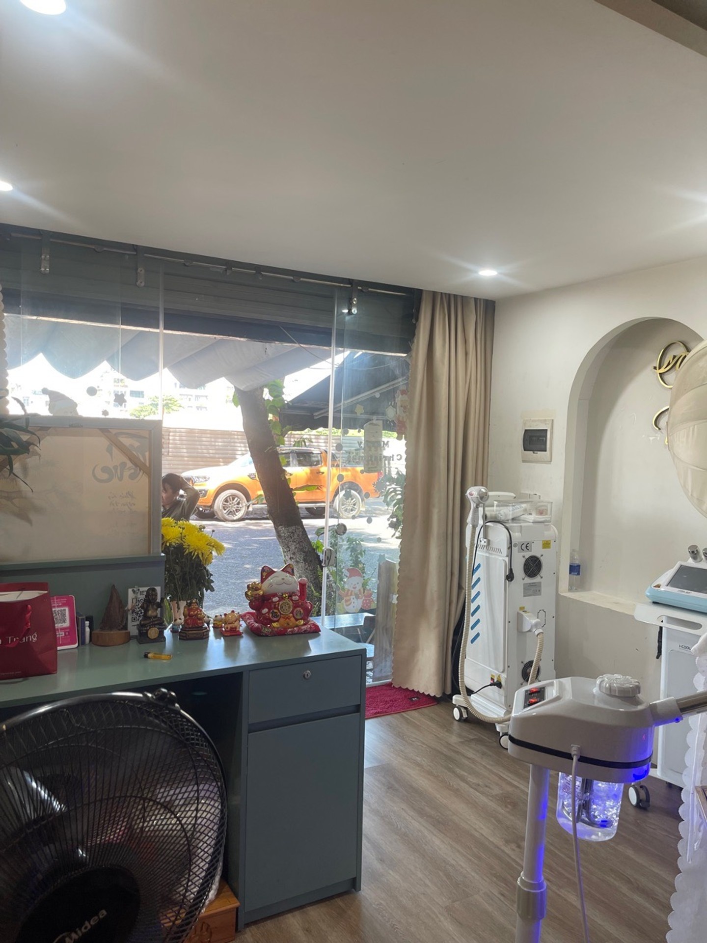 Bán nhà mặt phố trung tâm Hải Châu diện tích 94.4m², mặt tiền rộng 9.8m, pháp lý rõ ràng
