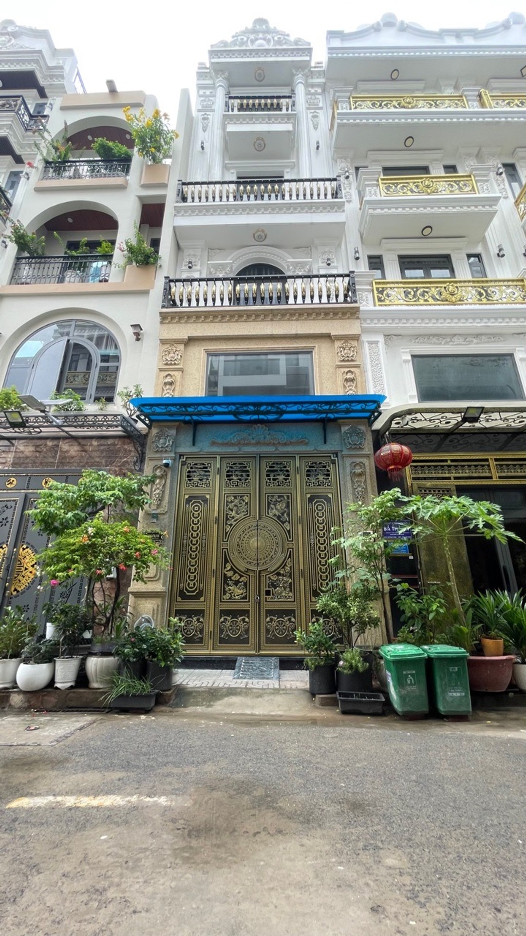 Nhà 5 tầng 4 phòng ngủ tại quận Lê Văn Quới, giá 8,45 tỷ
