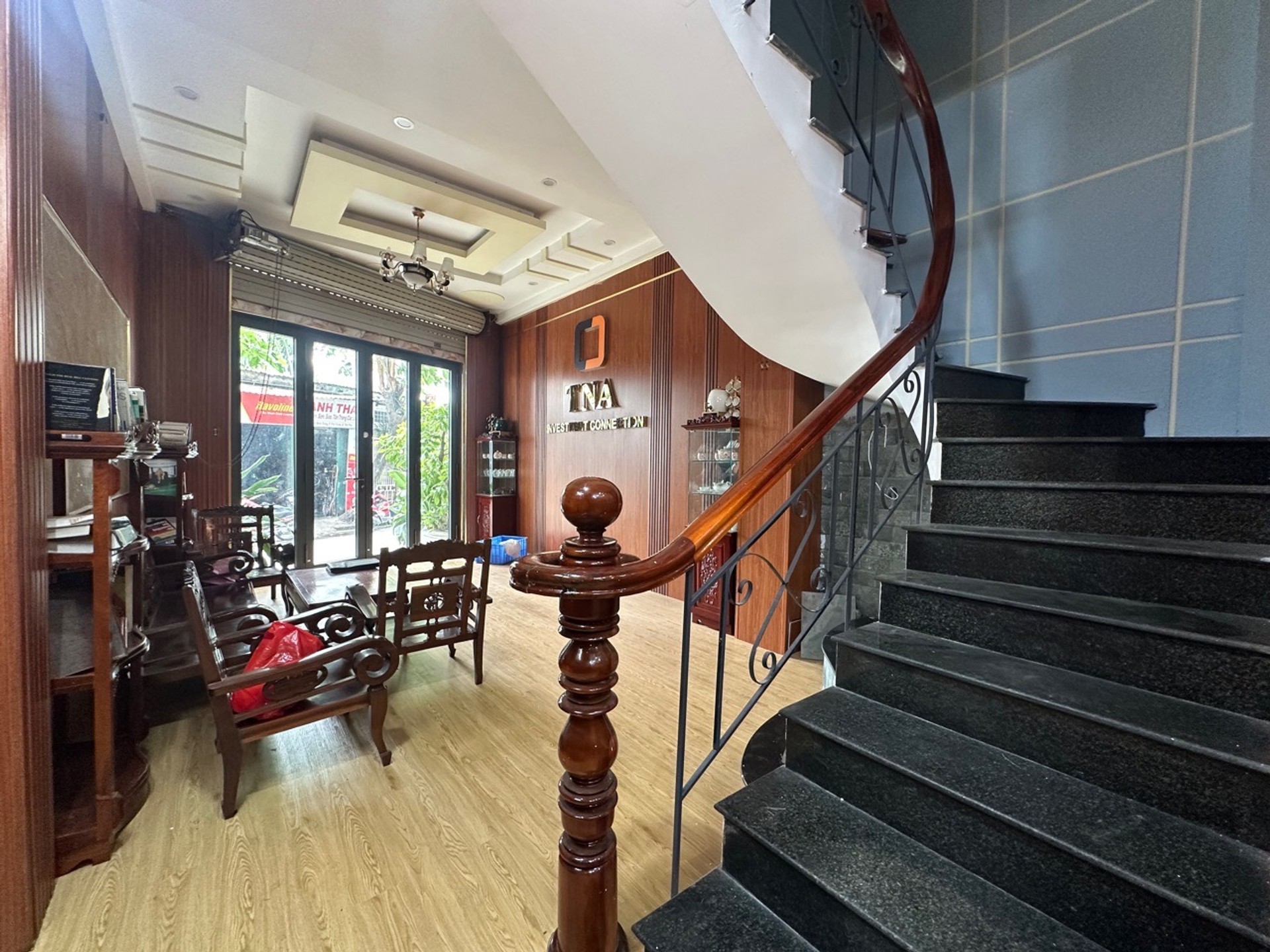 Nhà riêng 4 tầng 9 phòng ngủ tại quận Tân Phú, giá 14 tỷ